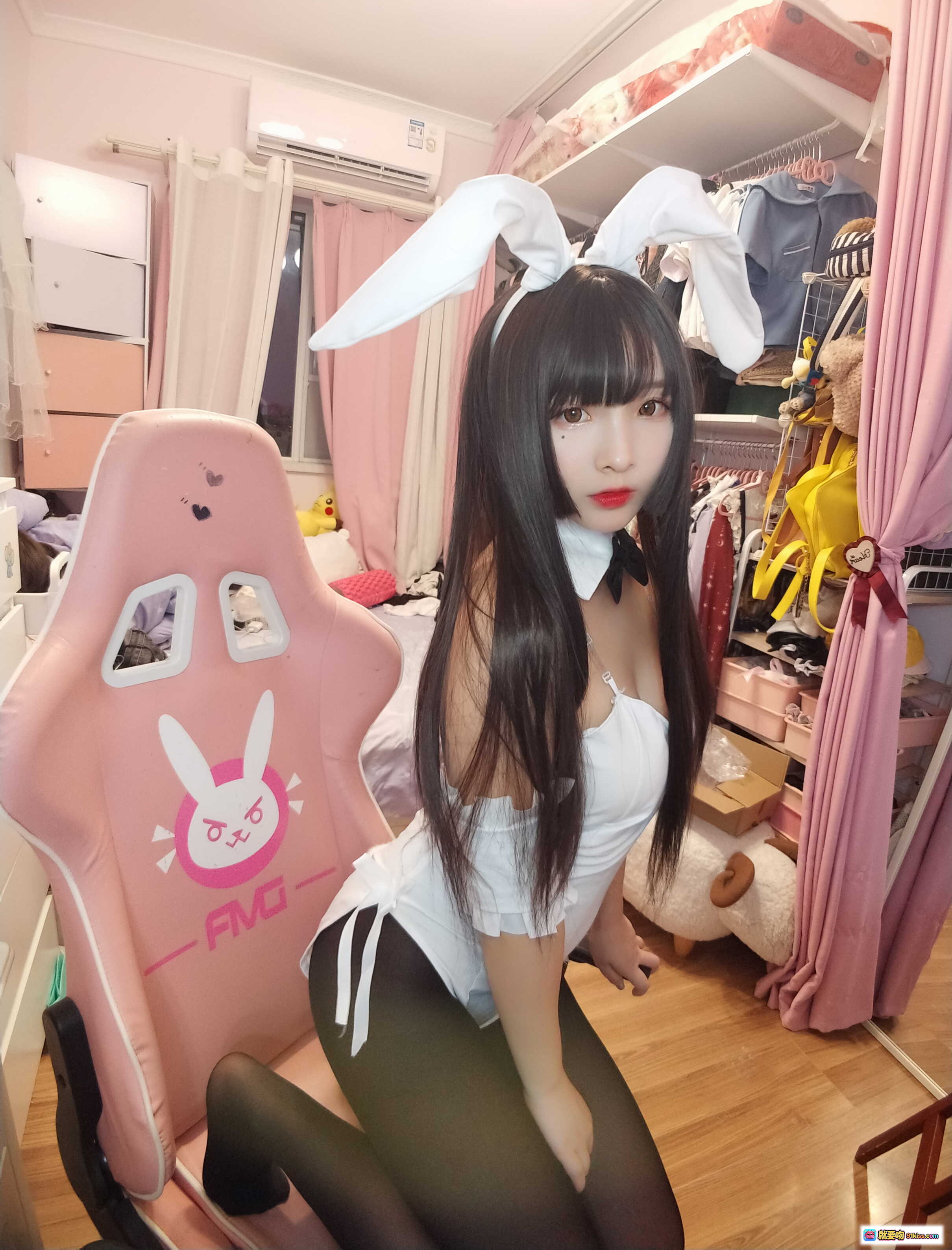 图片[9] - 古川定制VOL.001黑丝美腿坐姿写真24P高清图集少女风卧室场景优雅性感穿搭 - 就要吻