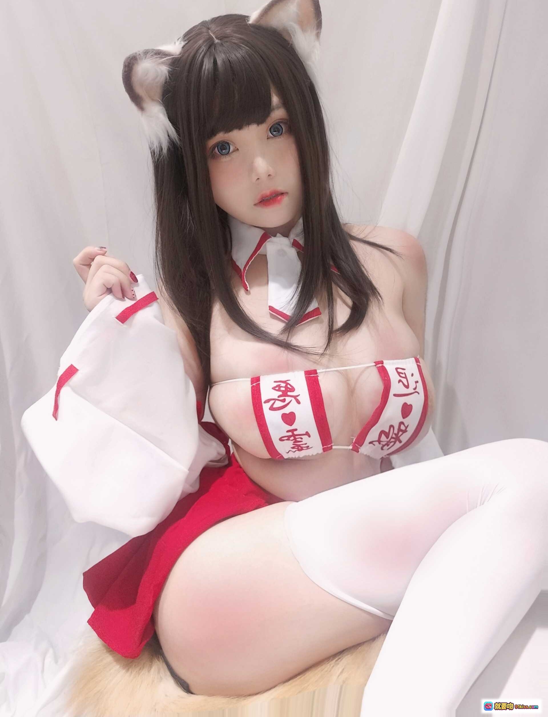 图片[5] - 蜜汁猫裘NO.033巫女小狐狸cosplay写真｜猫耳少女｜红白巫女服｜萌系二次元｜高清22P - 就要吻