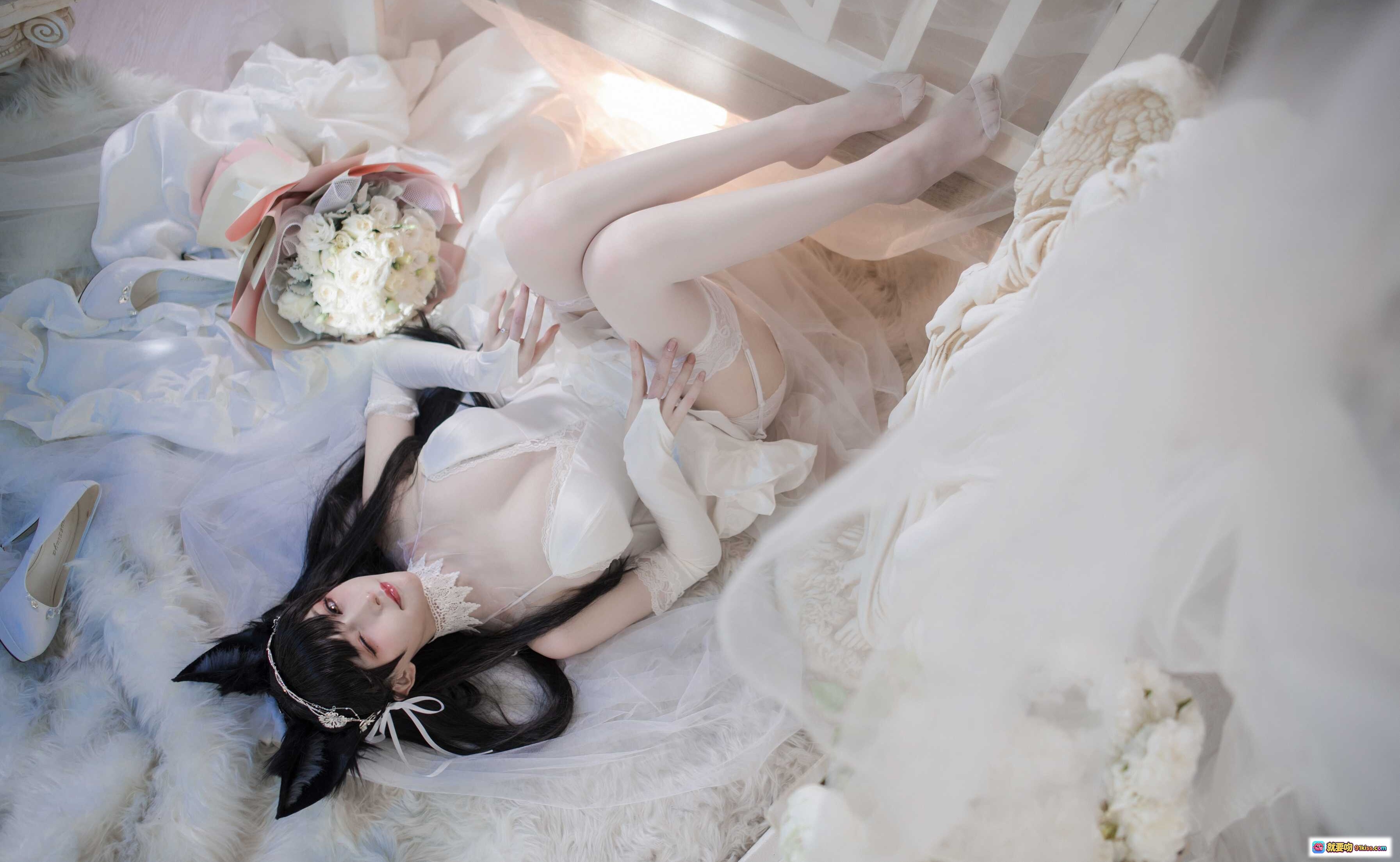 图片[8] - 爱宕犬cosplay写真 | 白色蕾丝礼服+黑猫耳发饰 | 优雅性感少女风 | 13P高清图集 - 就要吻