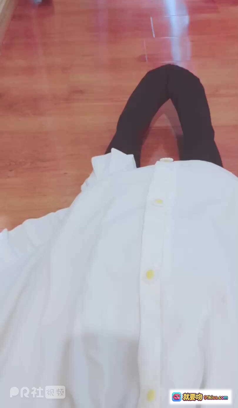 图片[6] - 逐月SU可爱萌系少女穿搭｜蓝色荷叶边衬衫+白色围裙｜双马尾+卡通狗耳滤镜｜清新居家风写真 - 就要吻