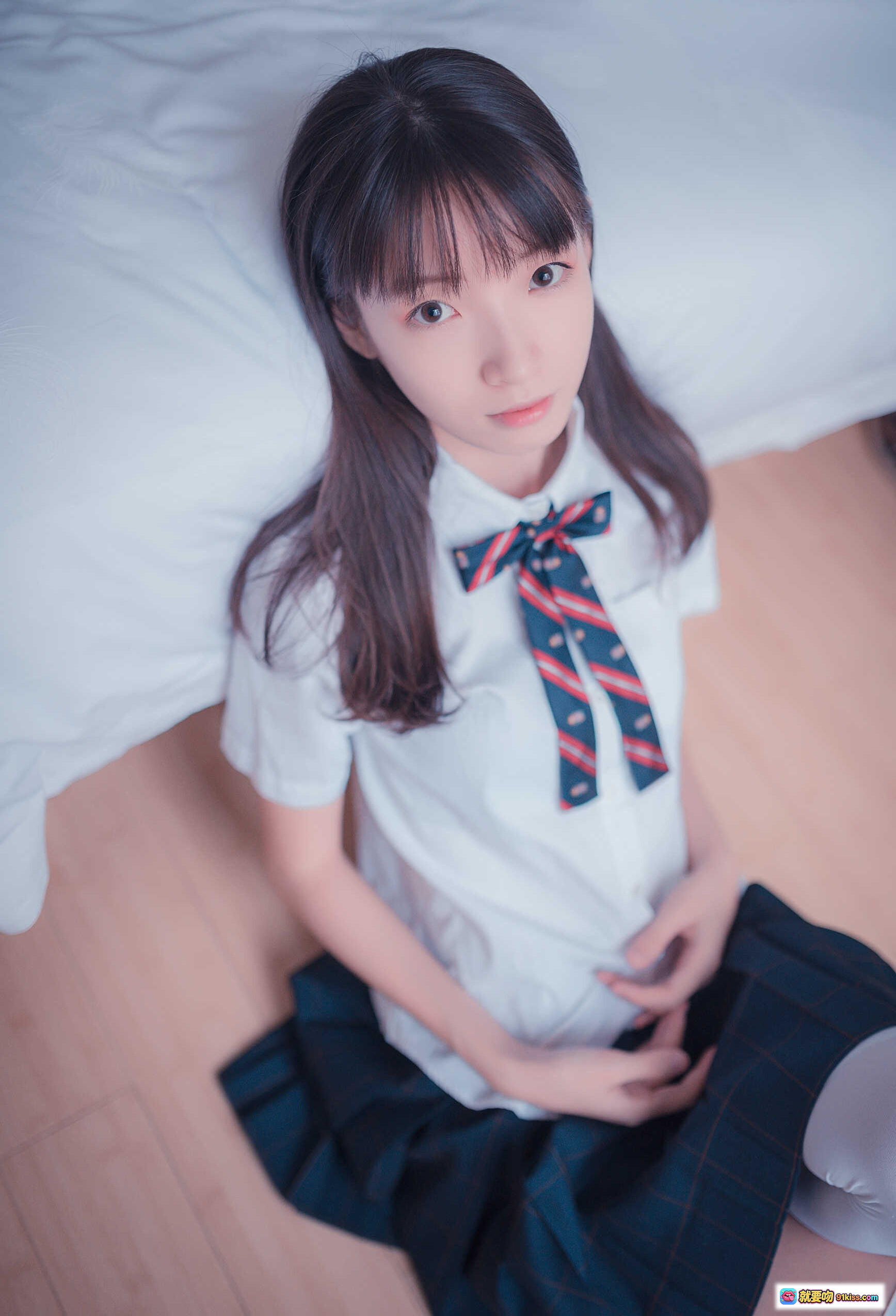 图片[3] - 祖木子NO.004邻家白丝清新女孩写真 49P74MB 白色丝袜校服少女室内温柔坐姿摄影 - 就要吻