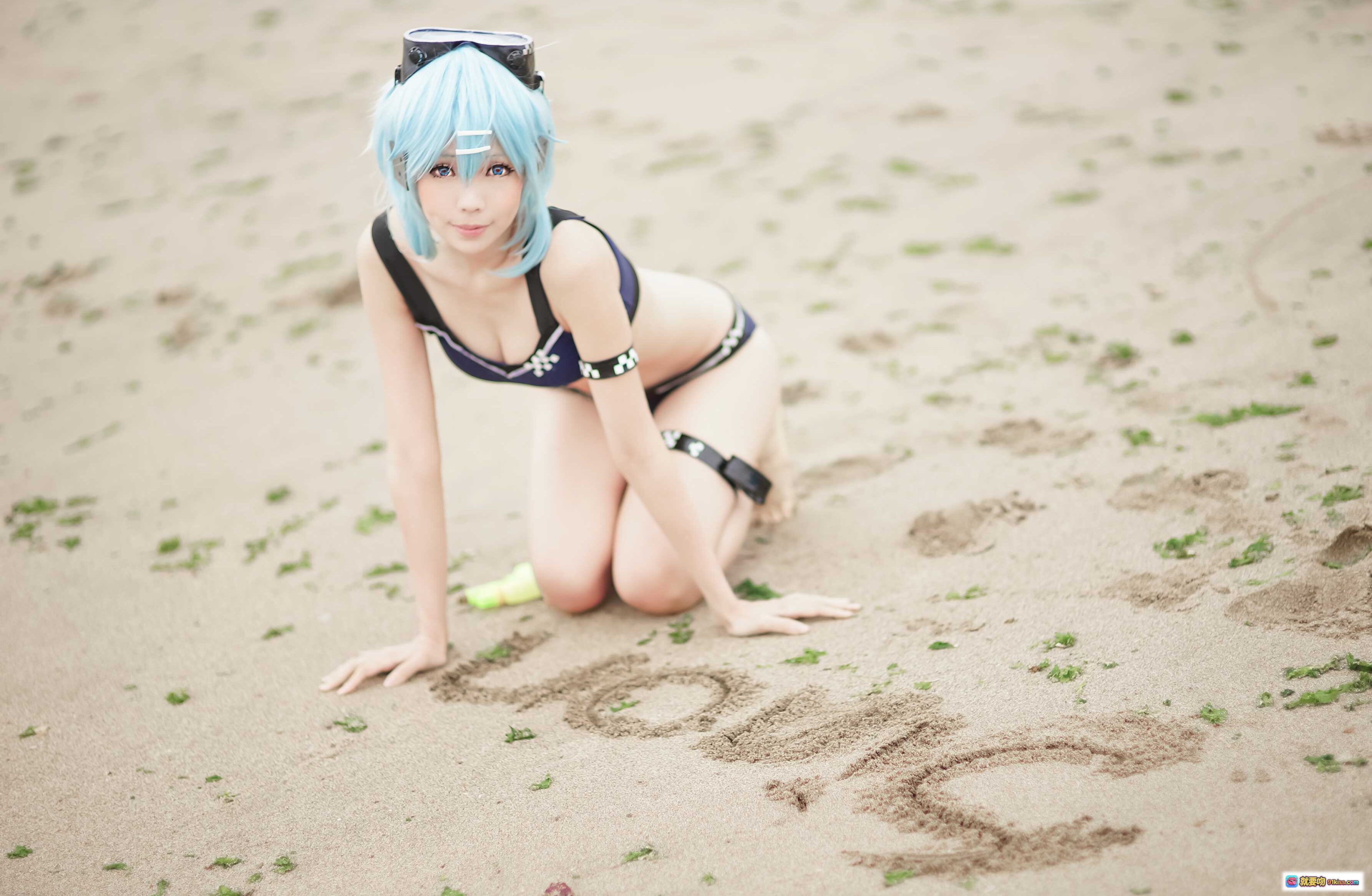 图片[6] - ElyEE子NO.041蓝发少女沙滩泳装cosplay手持水枪骑鲸鱼浮圈夏日海边写真美图 - 就要吻