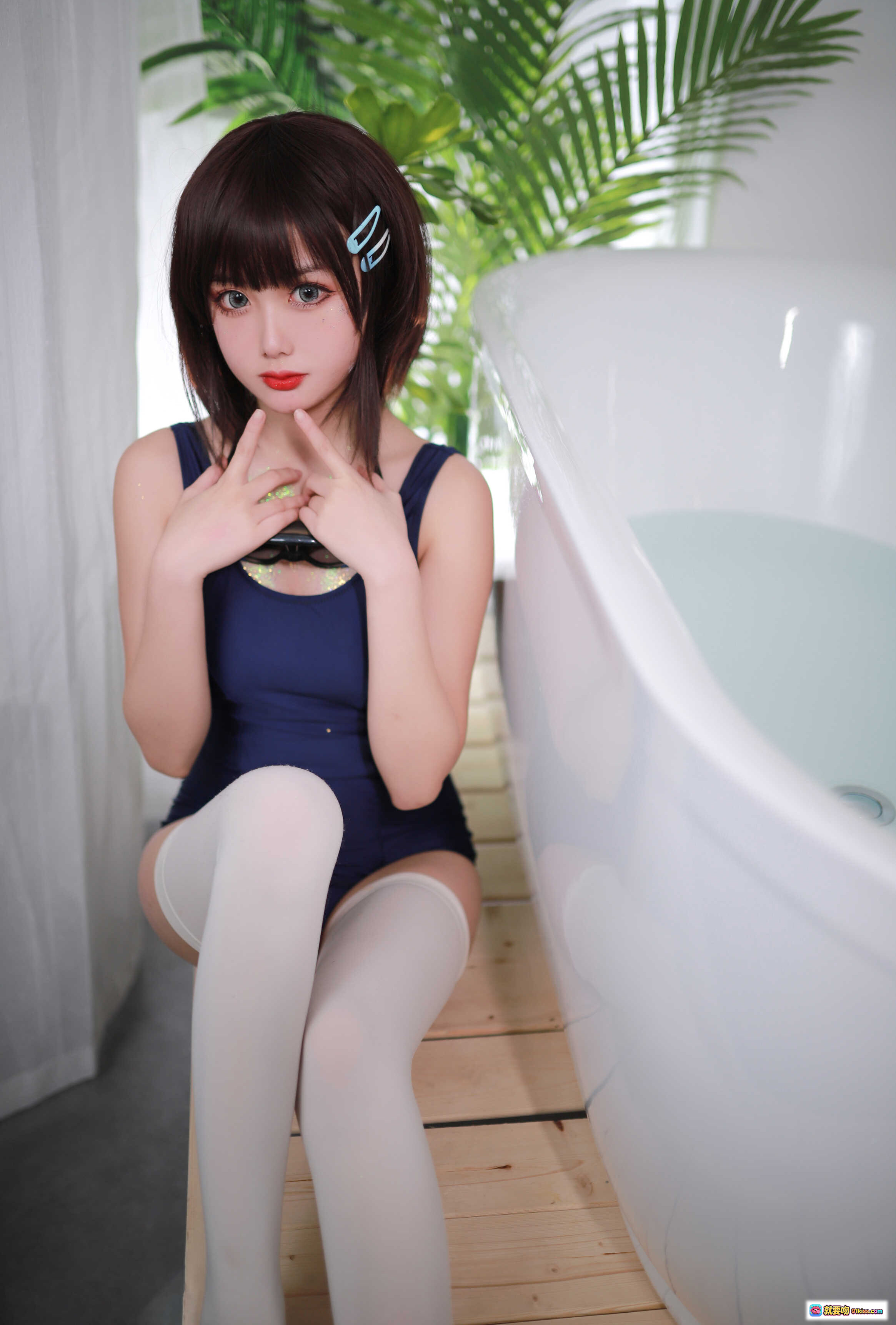 图片[5] - 夏日泳装浴缸写真：黑泳衣泡沫浴美臀特写40P高清图集 - 就要吻