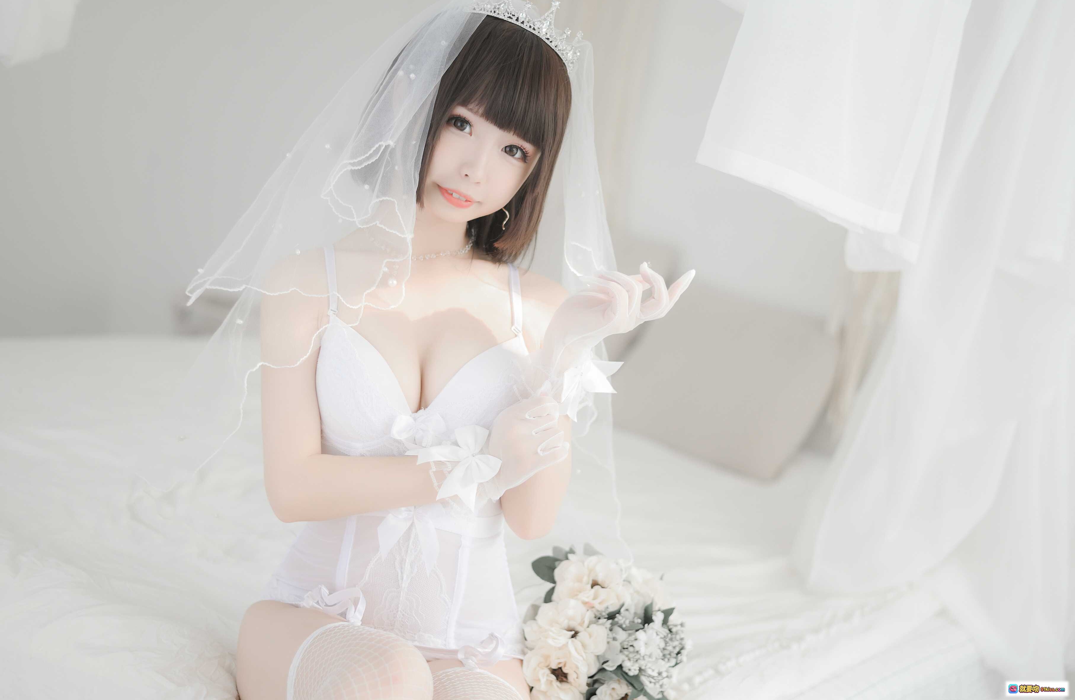 图片[7] - 花嫁新娘写真 | 白色蕾丝内衣+渔网袜+头纱皇冠 | 甜美性感私房照 | 42P高清图集 - 就要吻