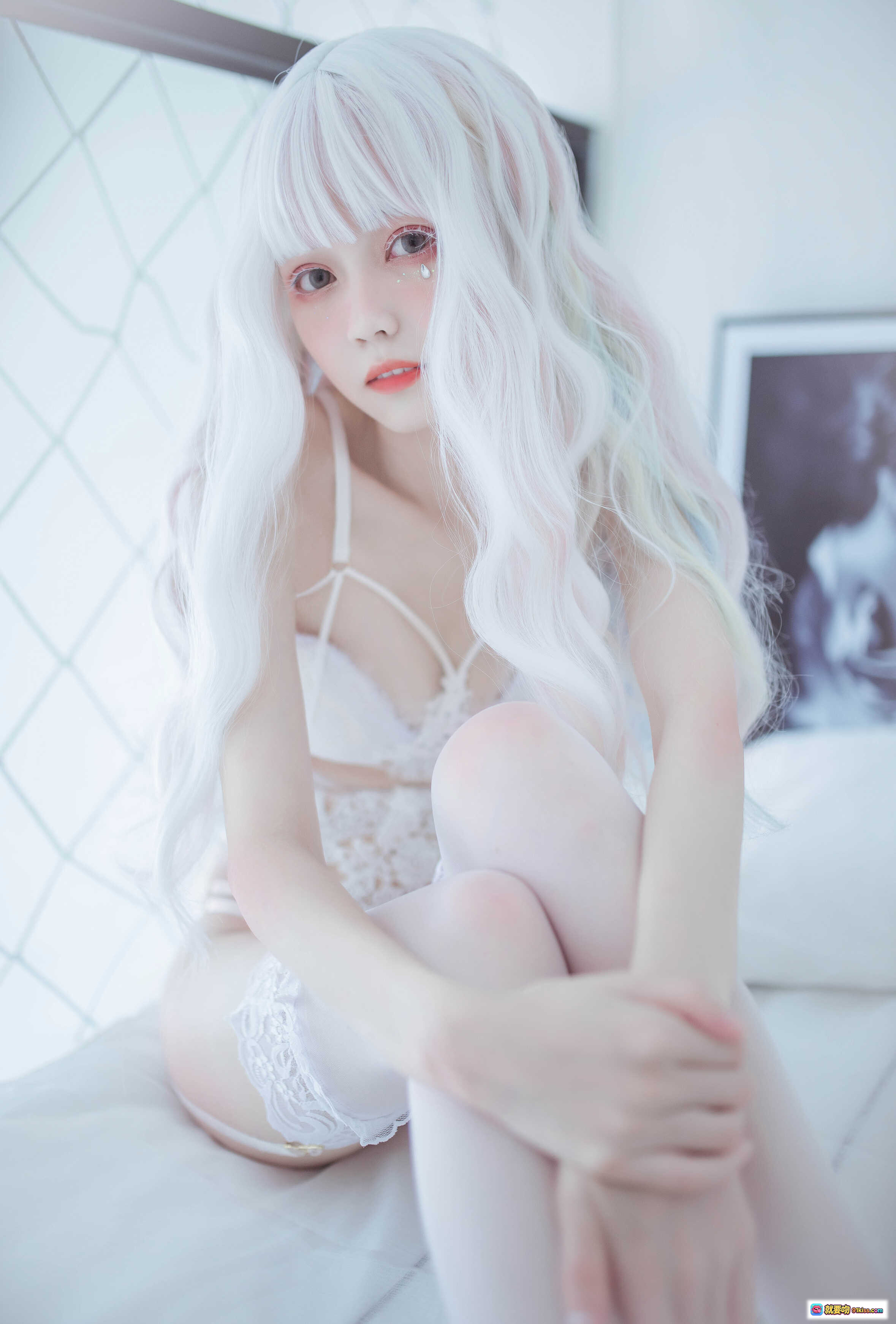 图片[9] - 你的负卿 NO.015 私房写真 43P 245MB 白色蕾丝内衣 彩色长发 柔光窗景 唯美氛围 甜美性感 高清摄影 - 就要吻