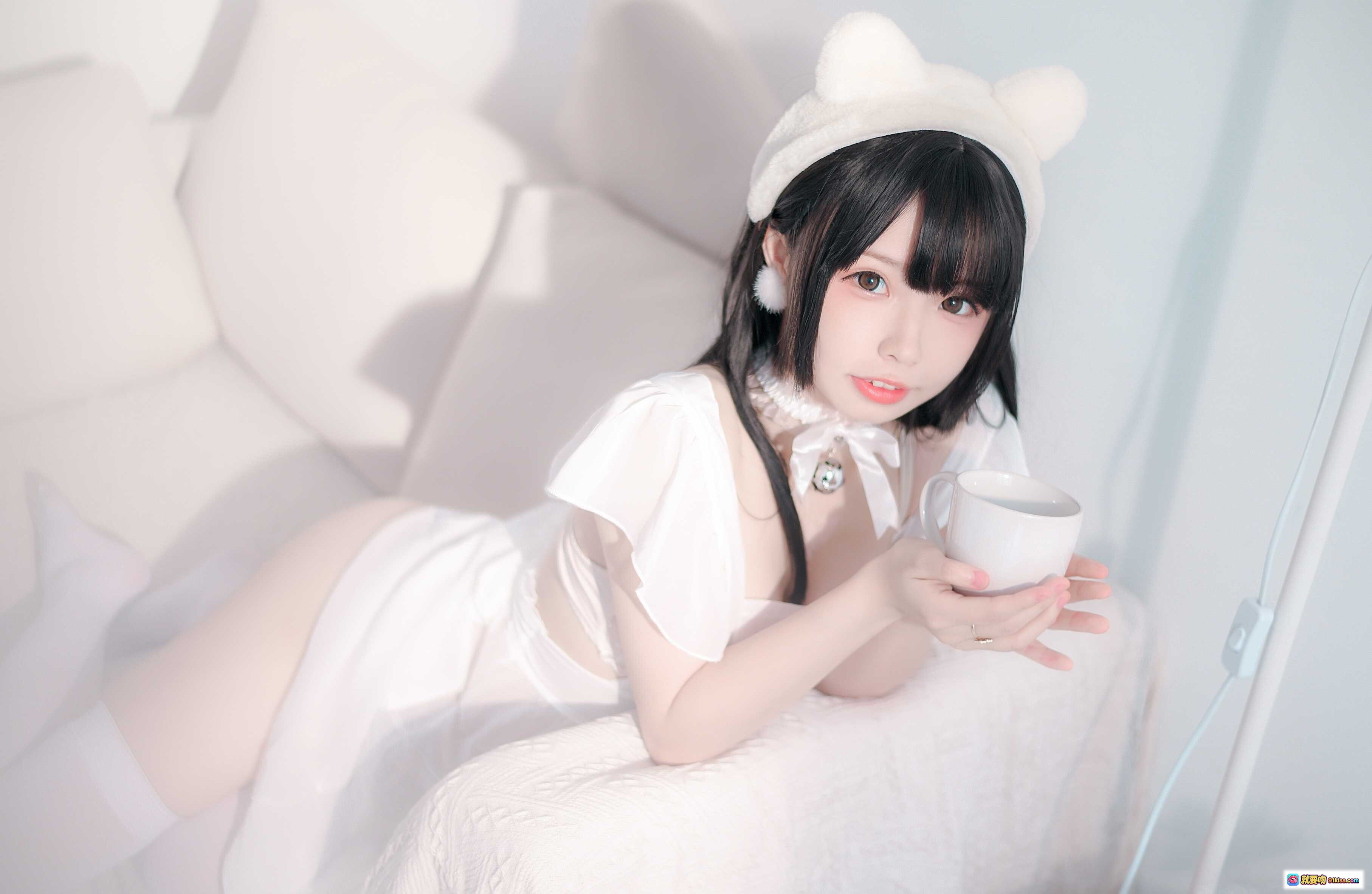 图片[5] - 十万珍吱伏特NO.002睡裙少女写真｜猫耳发箍+蕾丝吊带+白色过膝袜｜清新甜美居家风私房照 - 就要吻