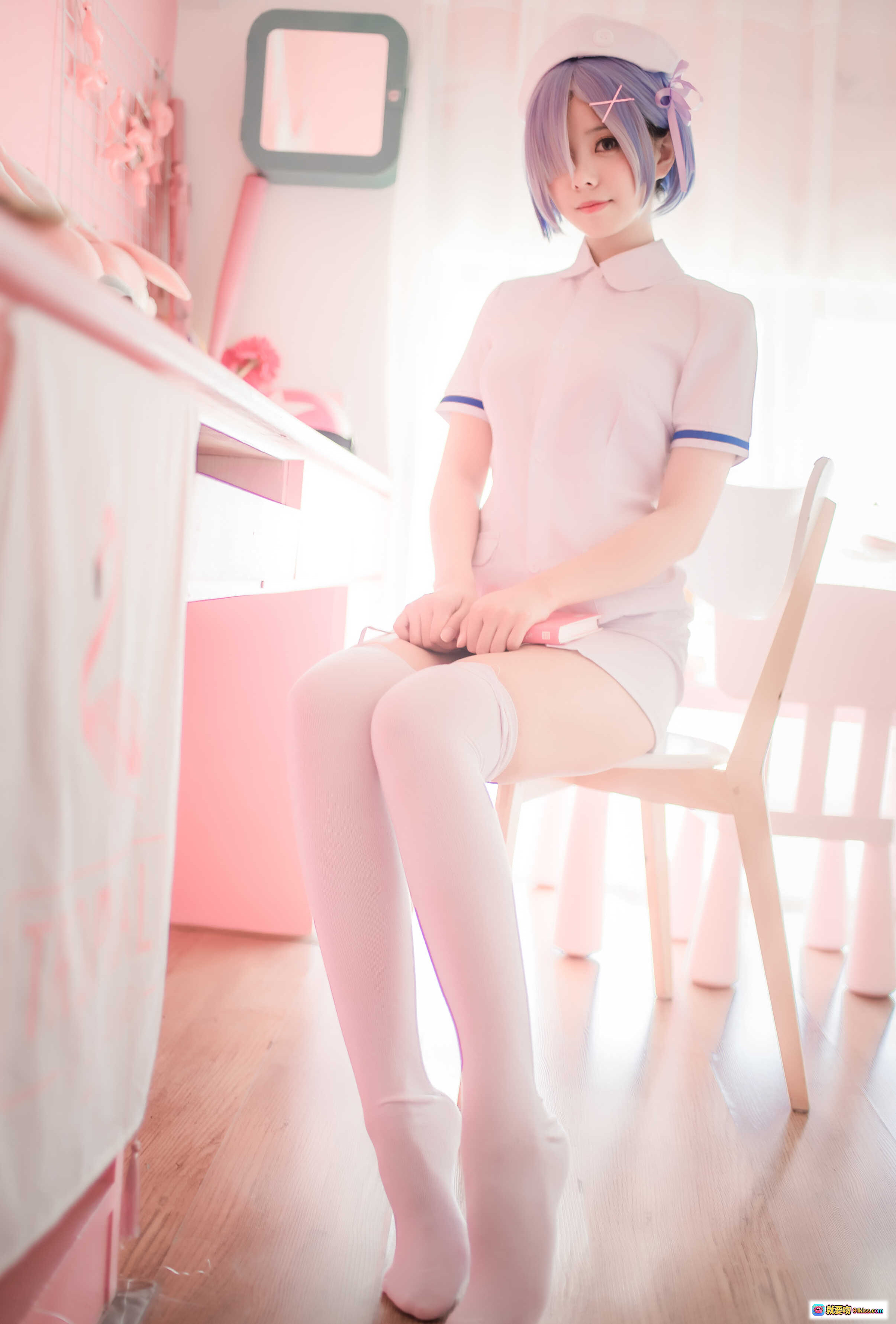图片[2] - 小野妹子W NO.024 蕾姆护士cosplay 粉色房间美腿白丝少女写真 12P高清图集 - 就要吻