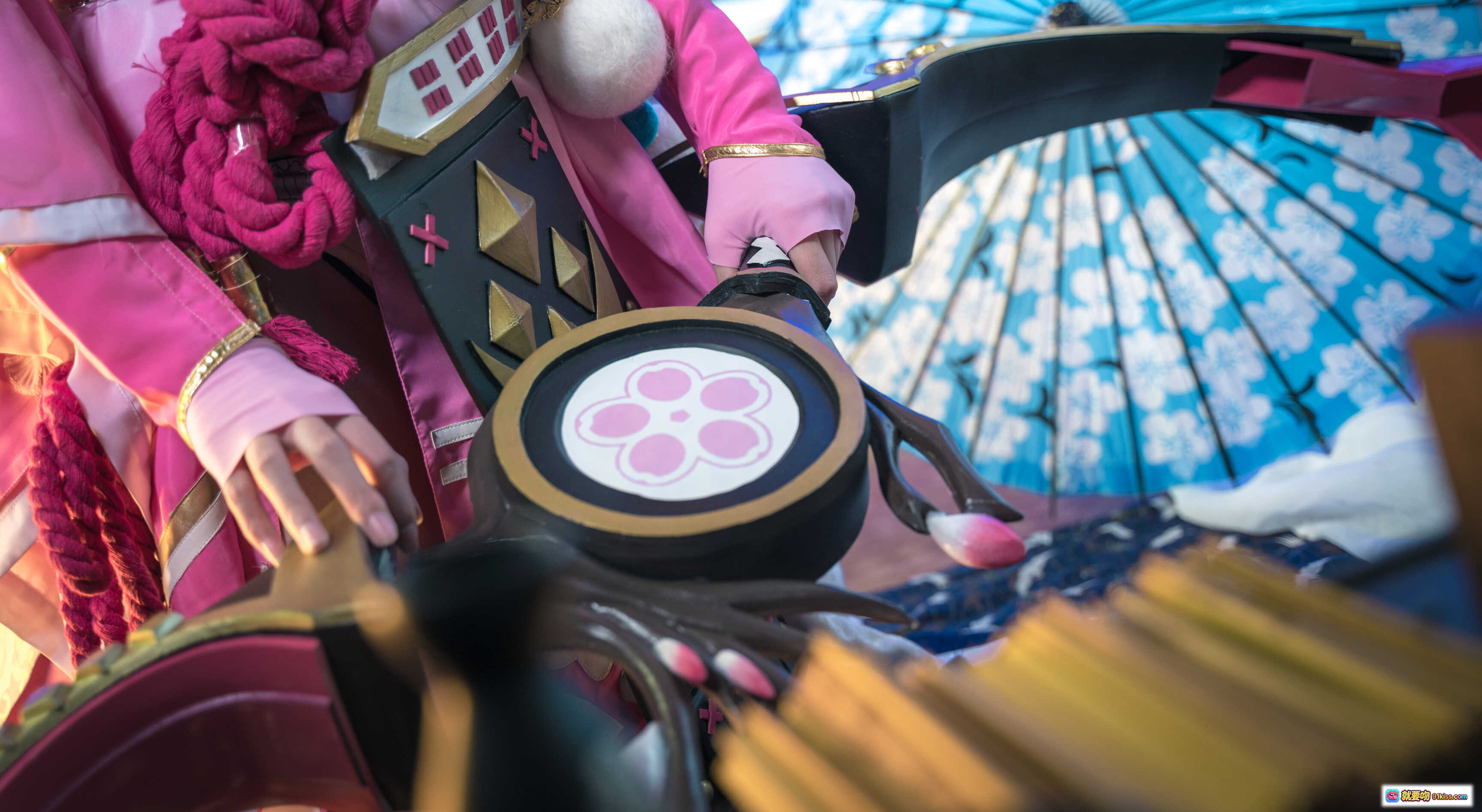 图片[10] - 秋楚楚小玉Cosplay写真｜粉色兔耳旗袍造型｜日式和风场景｜44P高清图集 - 就要吻