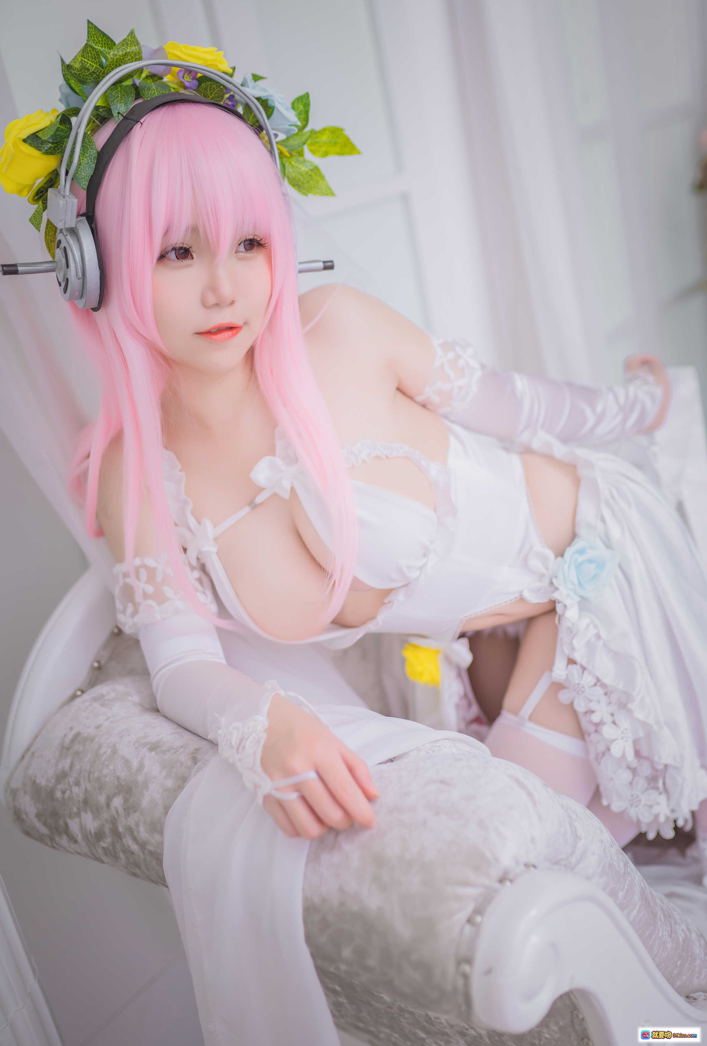 图片[2] - Yoko宅夏NO.020索尼子本婚纱写真｜粉色长发+蕾丝白纱+甜美蝴蝶结+性感深V+精致花边袖+18P高清图集 - 就要吻