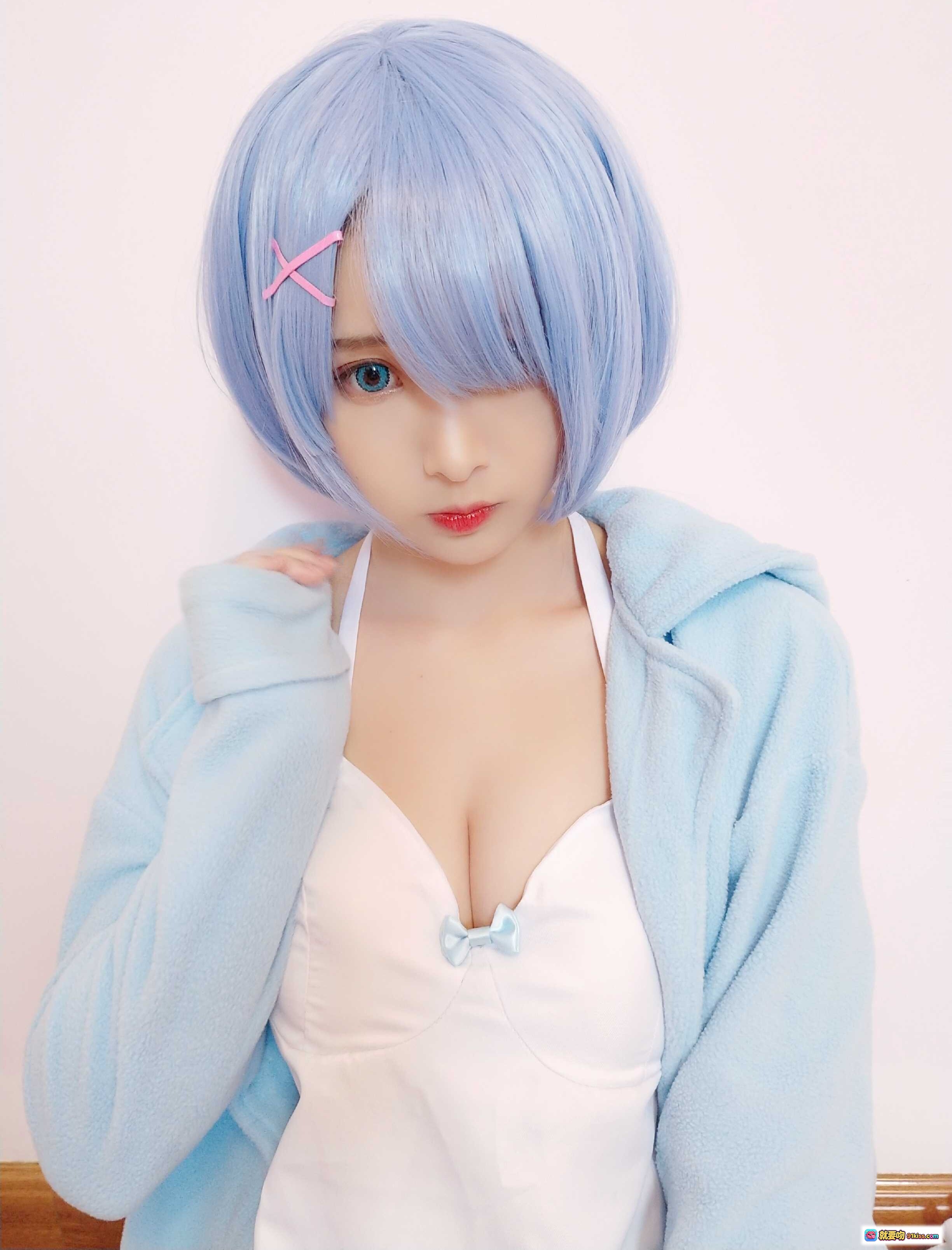 图片[2] - 古川NO.015蕾姆睡衣cosplay蓝发粉夹白色吊带浅蓝外套甜美可爱二次元角色扮演写真集 - 就要吻
