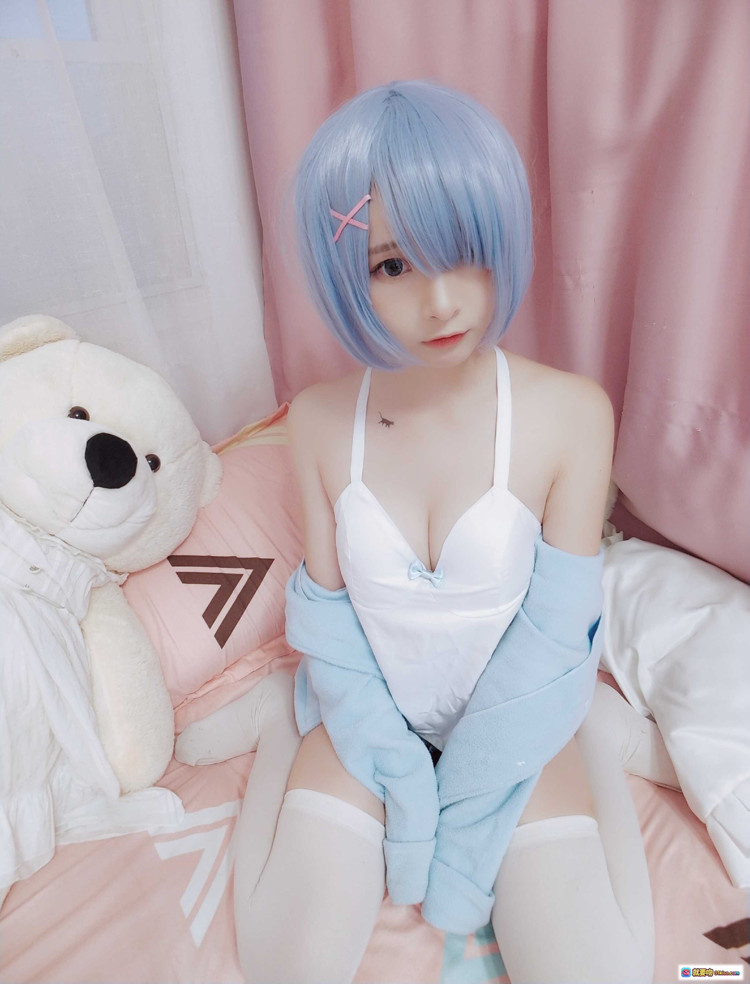 图片[10] - 古川NO.015蕾姆睡衣cosplay蓝发粉夹白色吊带浅蓝外套甜美可爱二次元角色扮演写真集 - 就要吻