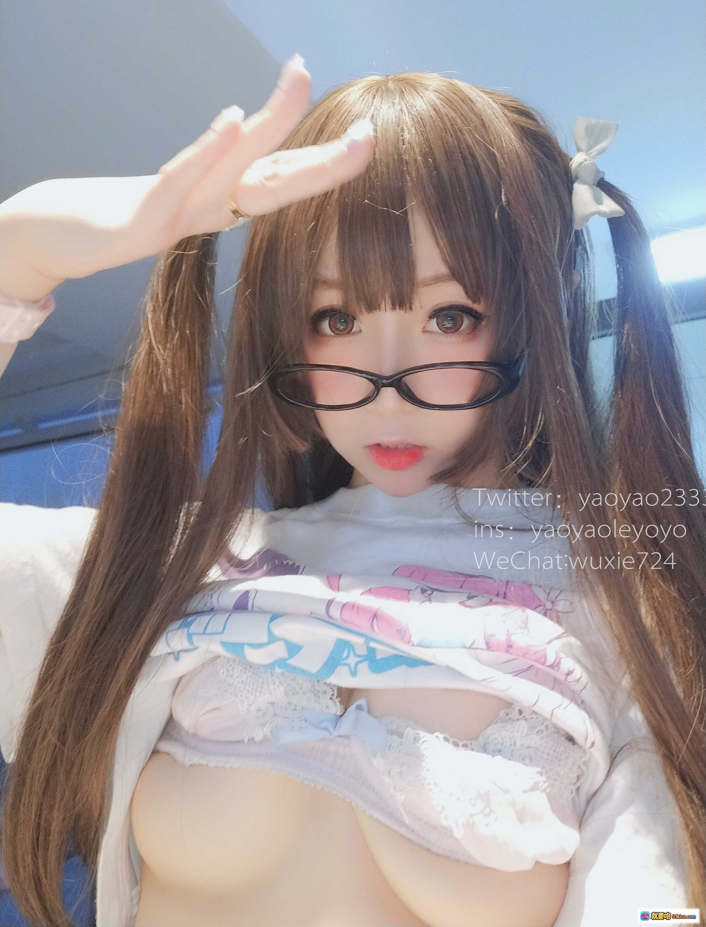 图片[6] - 摇摇乐yoyo浴巾写真NO.001｜双马尾眼镜少女｜甜美居家风｜48P高清图集 - 就要吻