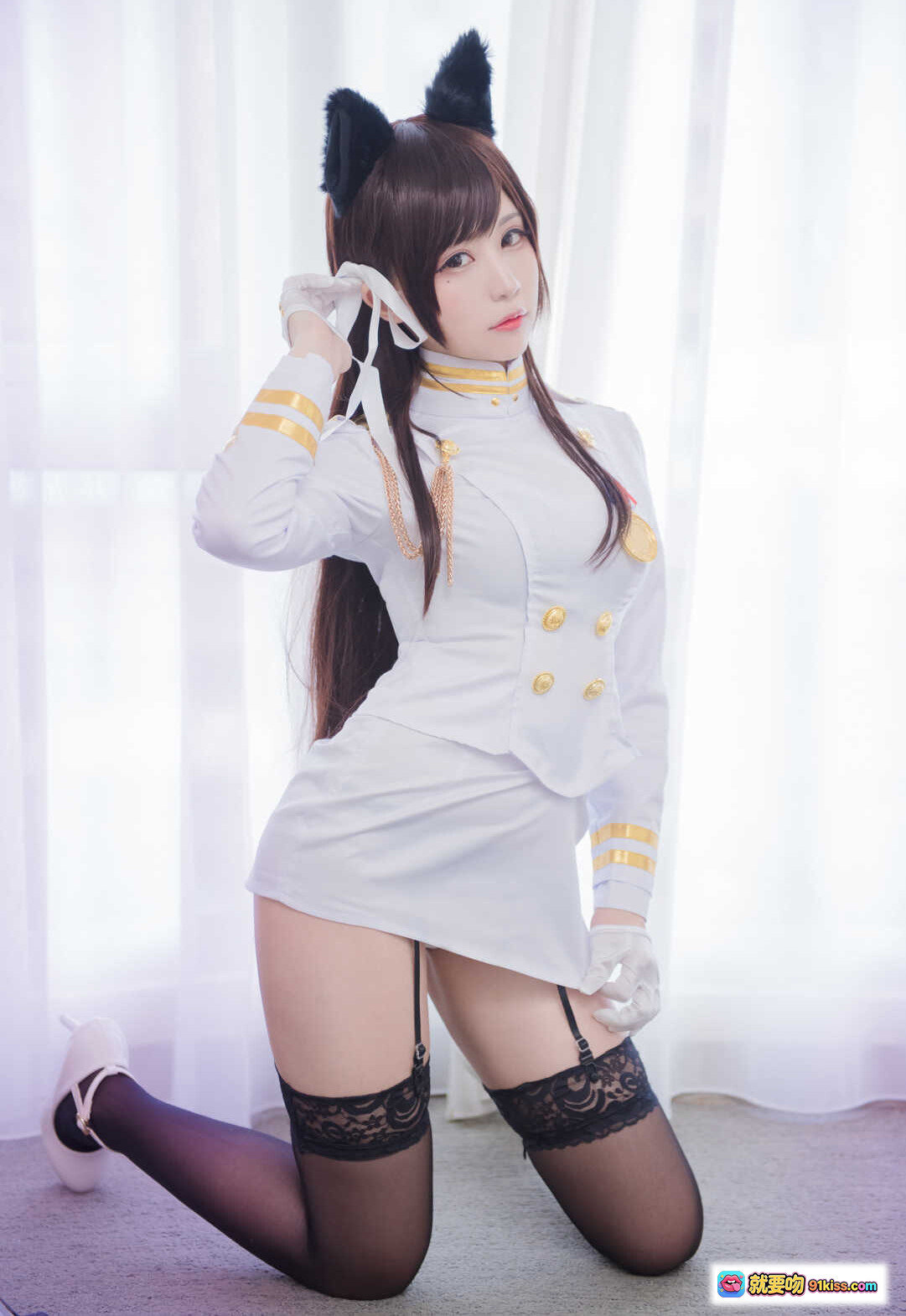 图片[2] - 白神泱NO.002爱岩獒犬cosplay写真｜猫耳长发少女白色制服黑丝美腿床上私房照 - 就要吻