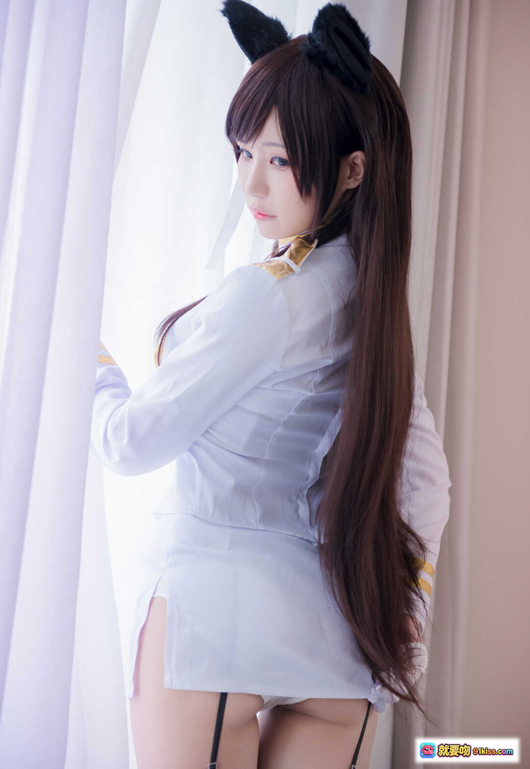 图片[3] - 白神泱NO.002爱岩獒犬cosplay写真｜猫耳长发少女白色制服黑丝美腿床上私房照 - 就要吻
