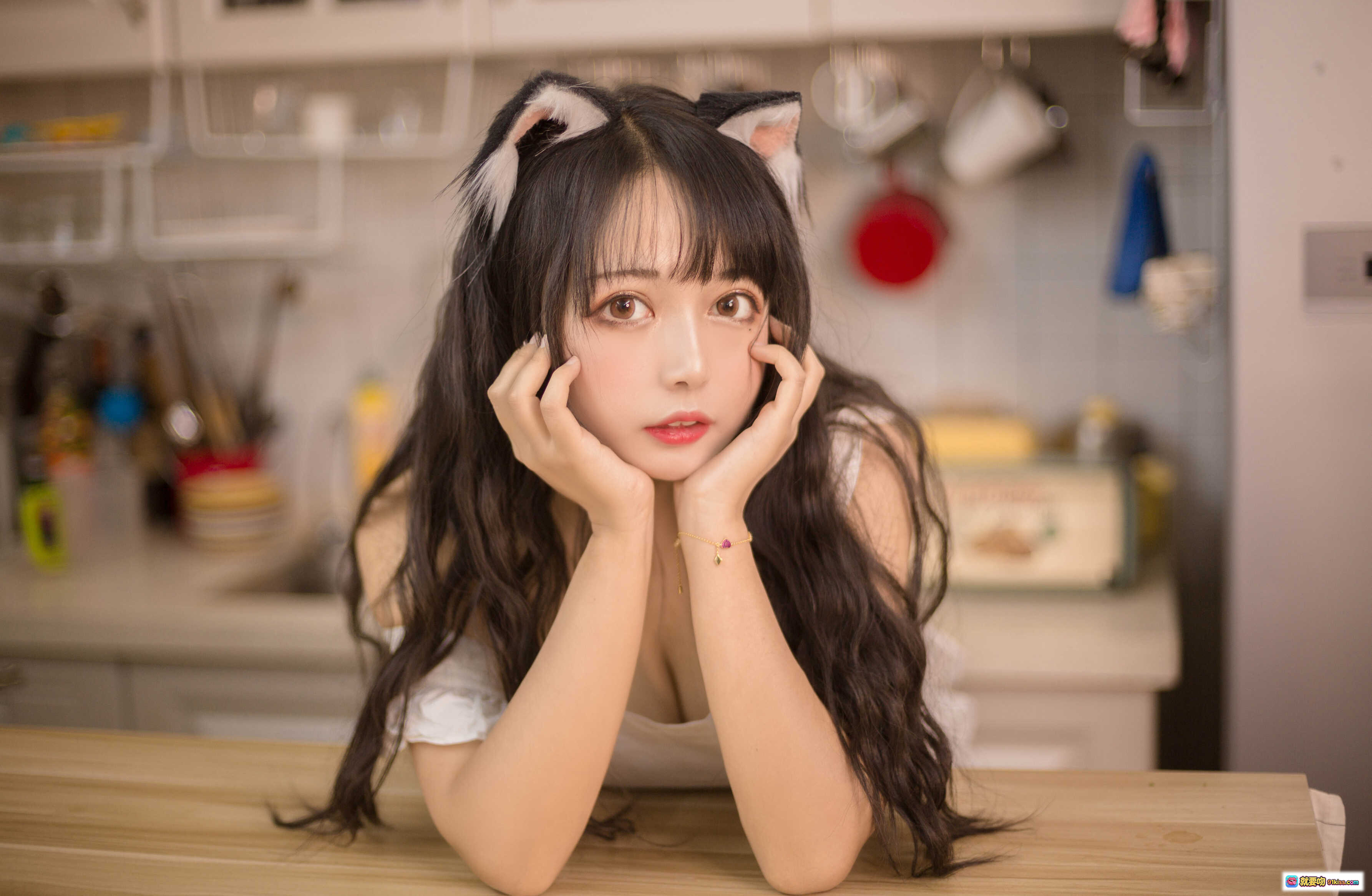黑猫猫OvO NO.006 厨房写真 猫耳少女 长发甜美 可爱萌系 11P高清图集 - 就要吻