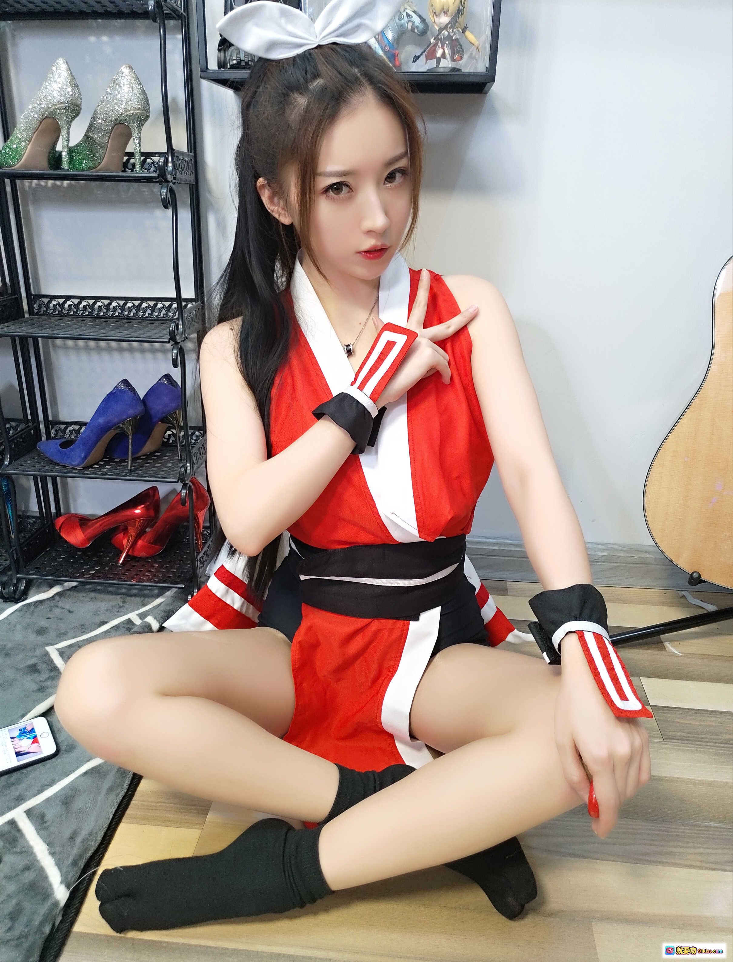 图片[6] - 小女巫露娜COS不知火舞红白战衣兔耳造型性感写真23P高清图集 - 就要吻