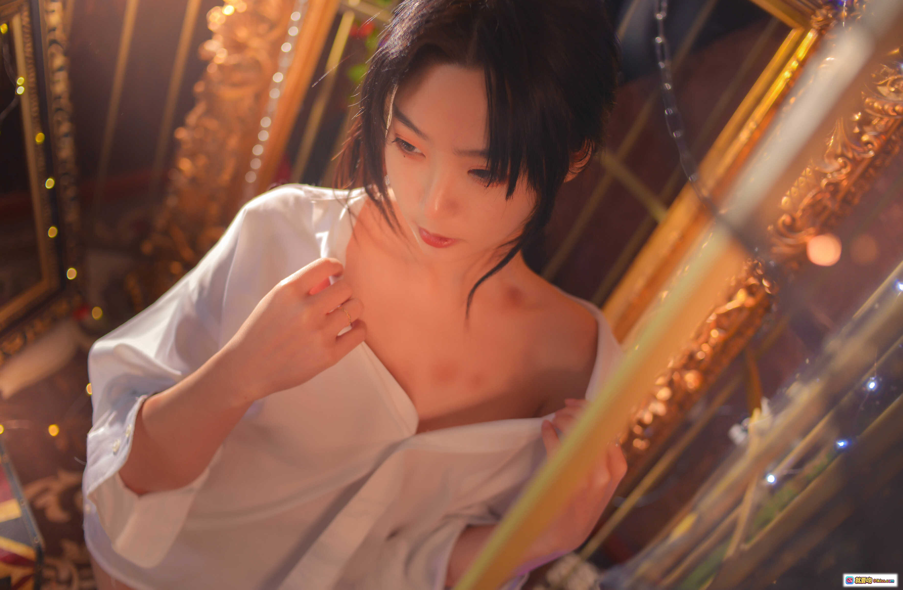 图片[5] - 青水NO.004私房写真｜白衬衫诱惑｜暖光氛围感｜精致锁骨美胸｜21P高清图集 - 就要吻