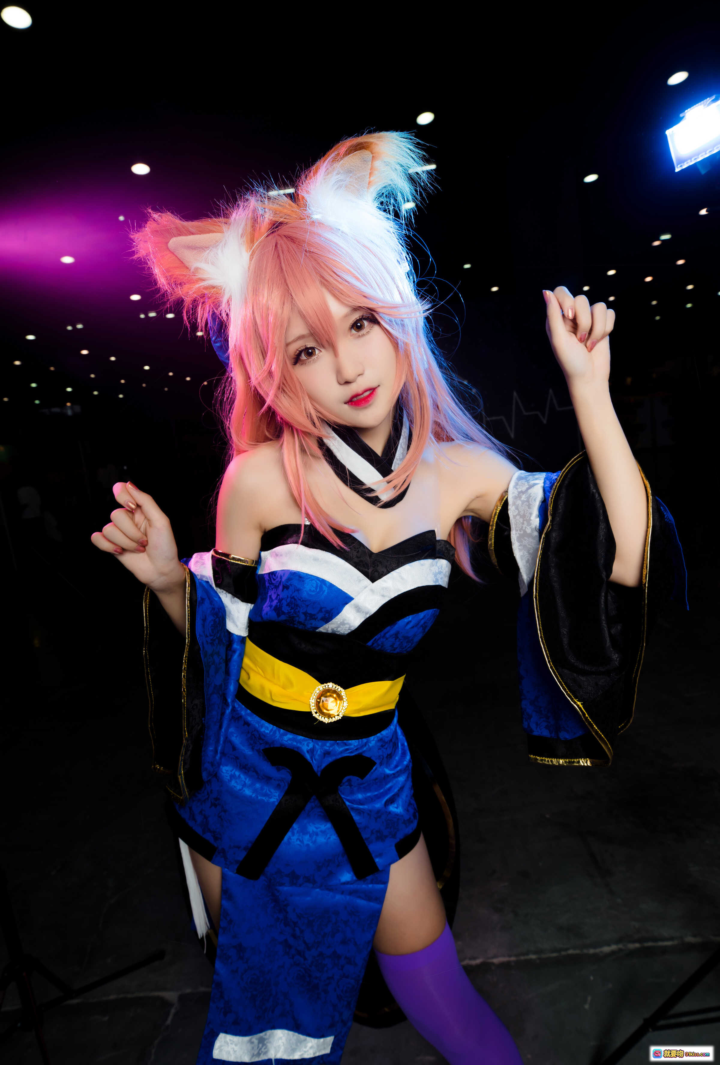 图片[3] - 腐团儿COS玉藻前狐狸耳尾和服造型手持符咒美图 - 就要吻