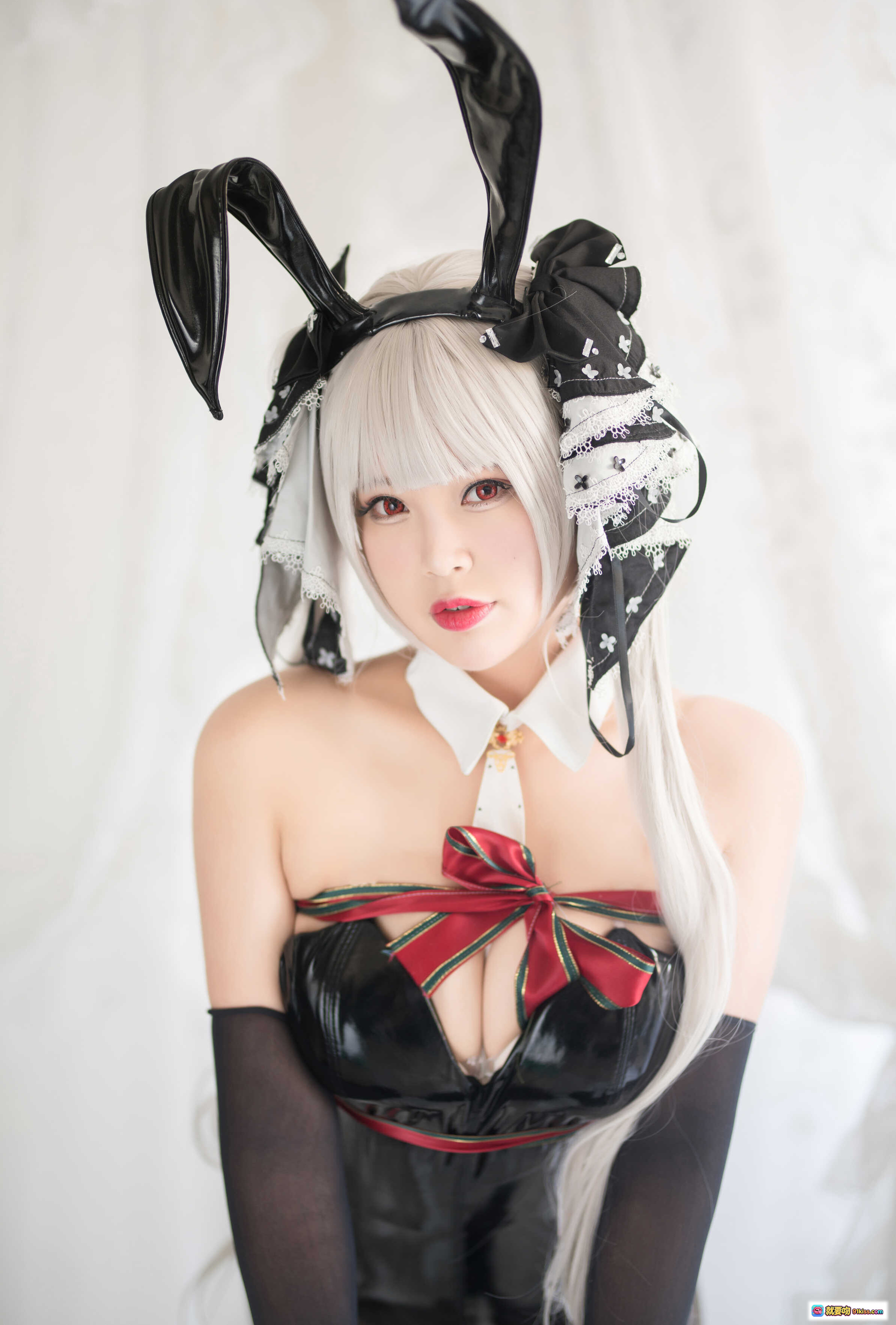 白烨VOL.023可畏兔女郎Cosplay写真｜黑丝兔耳白发女仆装性感诱惑79P高清图集 - 就要吻