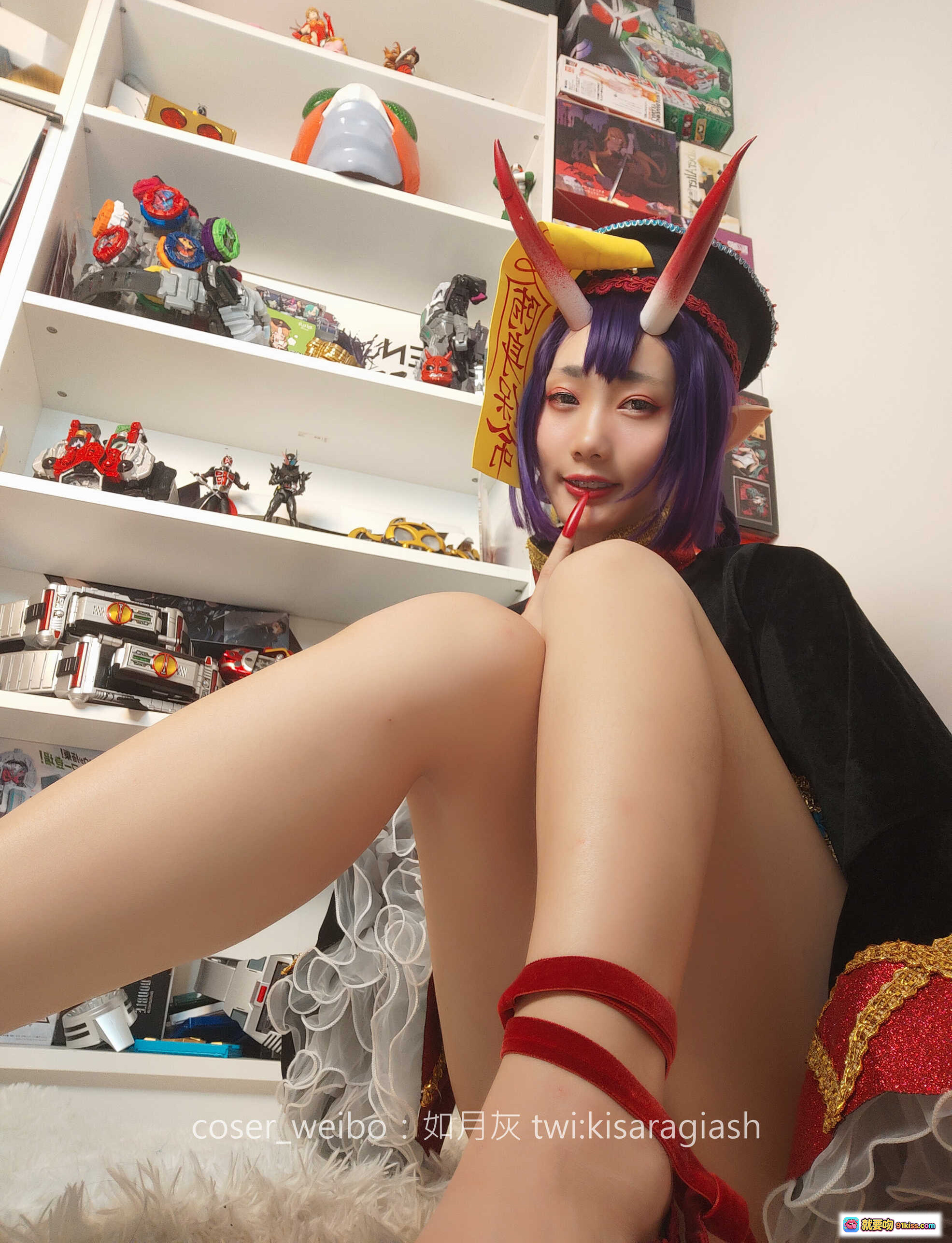 图片[6] - 如月灰cos酒吞僵尸造型紫发角饰红裙丝袜美腿写真集No.018动漫角色扮演高清图集 - 就要吻