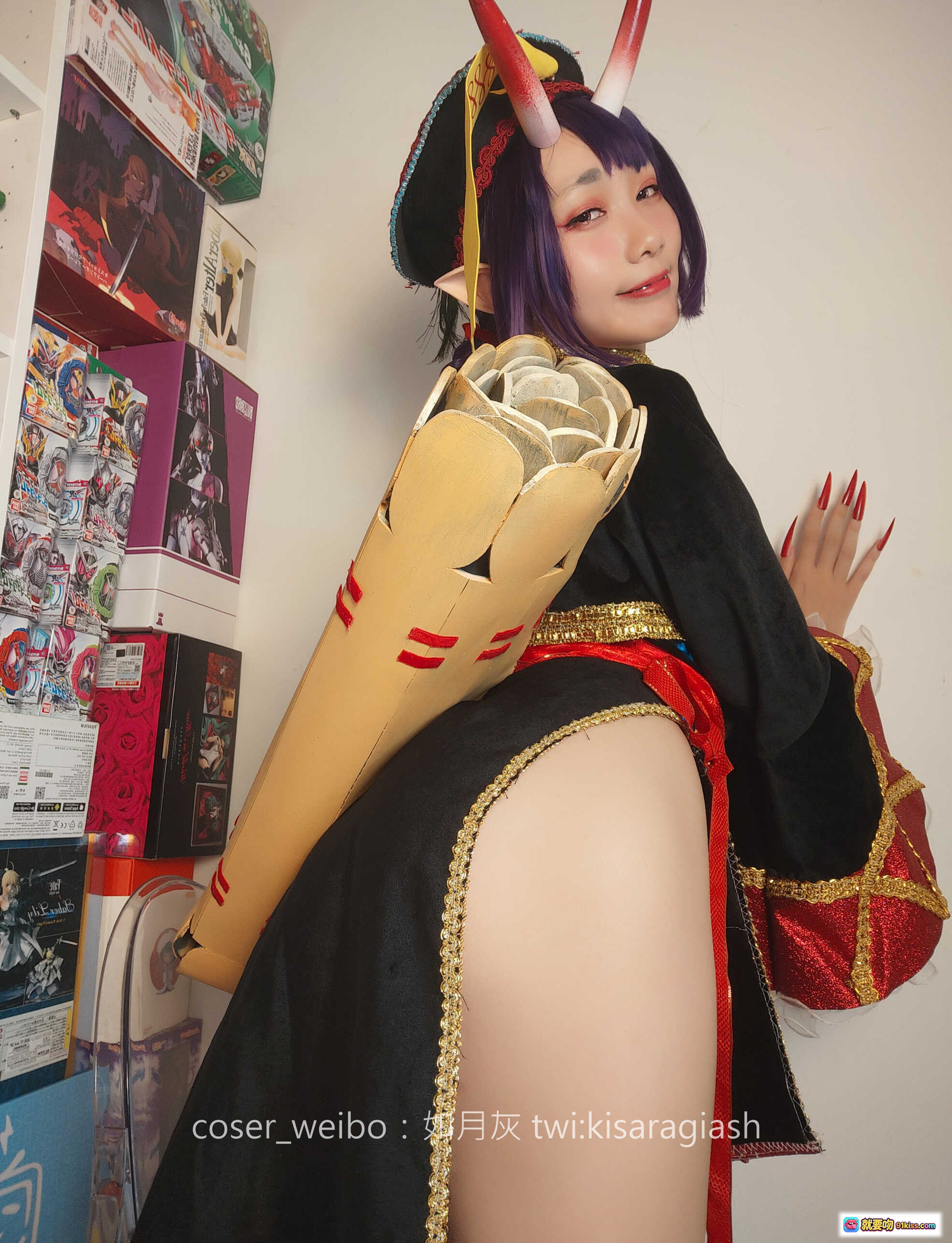 图片[10] - 如月灰cos酒吞僵尸造型紫发角饰红裙丝袜美腿写真集No.018动漫角色扮演高清图集 - 就要吻