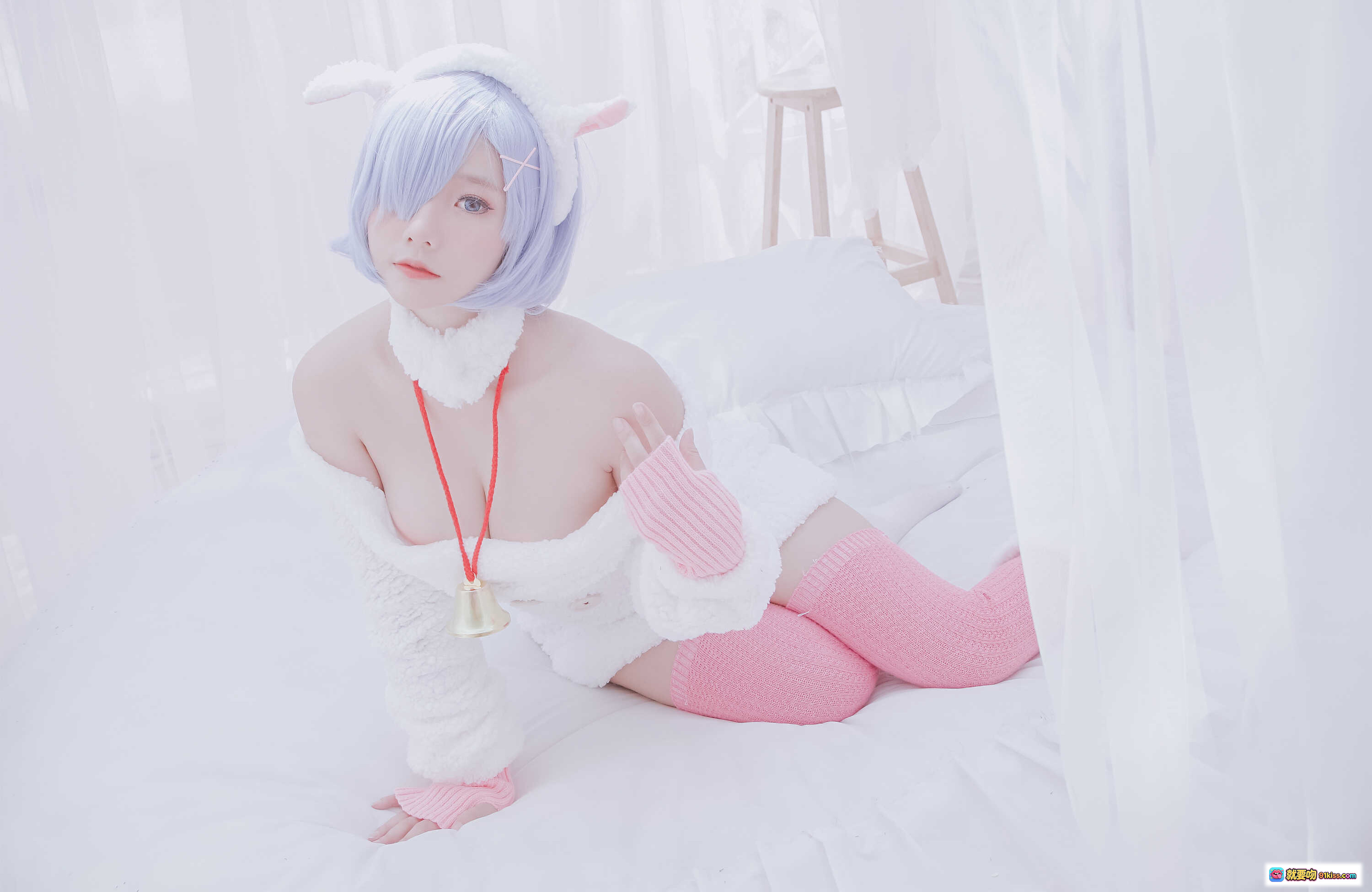 图片[2] - Messie Huang NO.06 Rem the Sheep Cosplay写真｜白裙蓝发少女｜纯欲风性感摆拍｜46P高清图集 - 就要吻