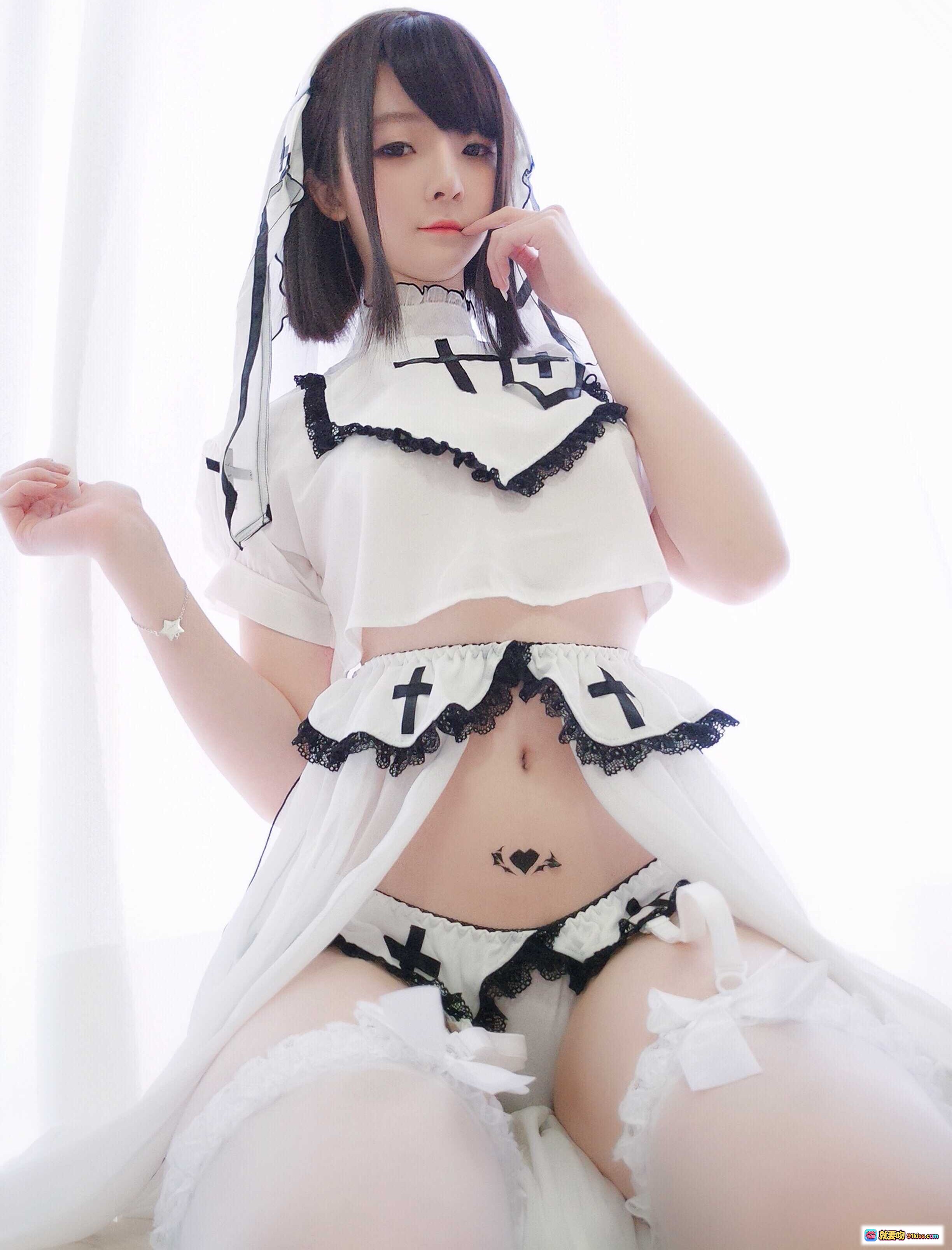 图片[3] - 一小央泽NO.004白修女写真32P高清美图 甜美少女黑边蕾丝十字架修女服 白丝吊带袜纯欲风摄影 - 就要吻