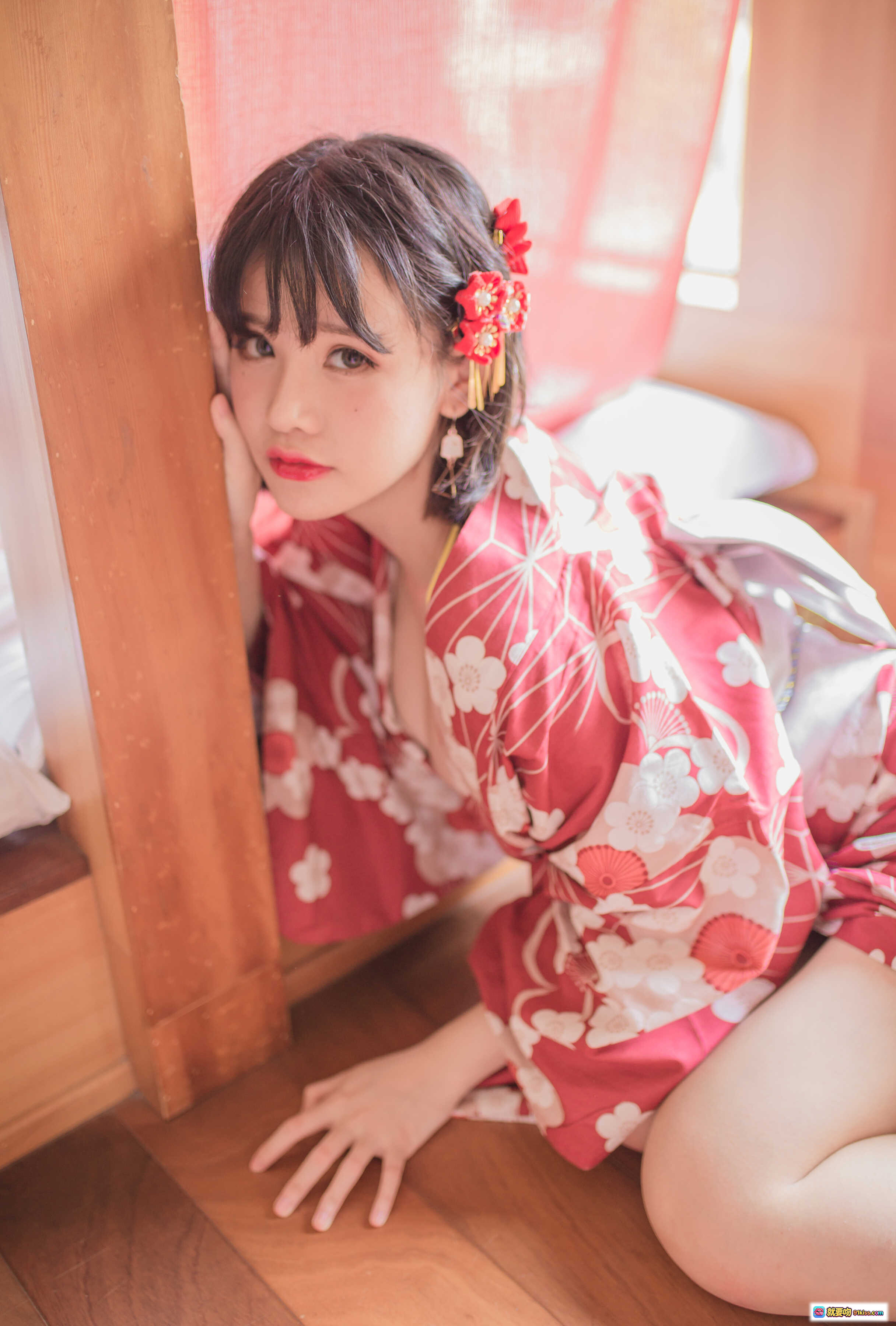 图片[5] - 小野妹子W NO.033 妹汤物语 和风浴衣少女 粉色樱花图案 黄色比基尼内搭 木质扶手倚靠 温柔日系写真 171P高清图集 - 就要吻