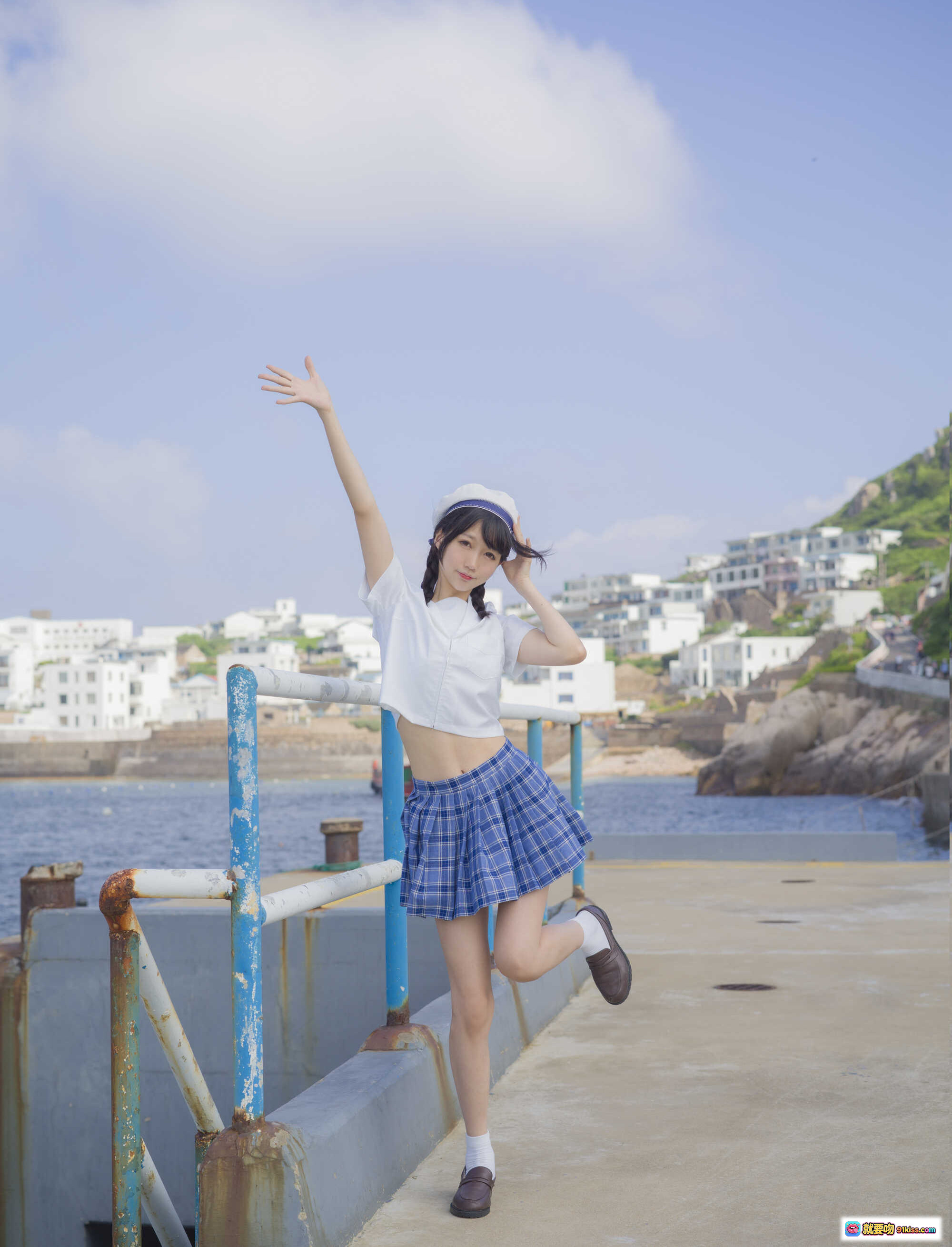 图片[9] - 海风少女写真｜Nagesa魔物喵NO.040｜蓝白校服码头舞姿｜山海背景清新日系风 - 就要吻