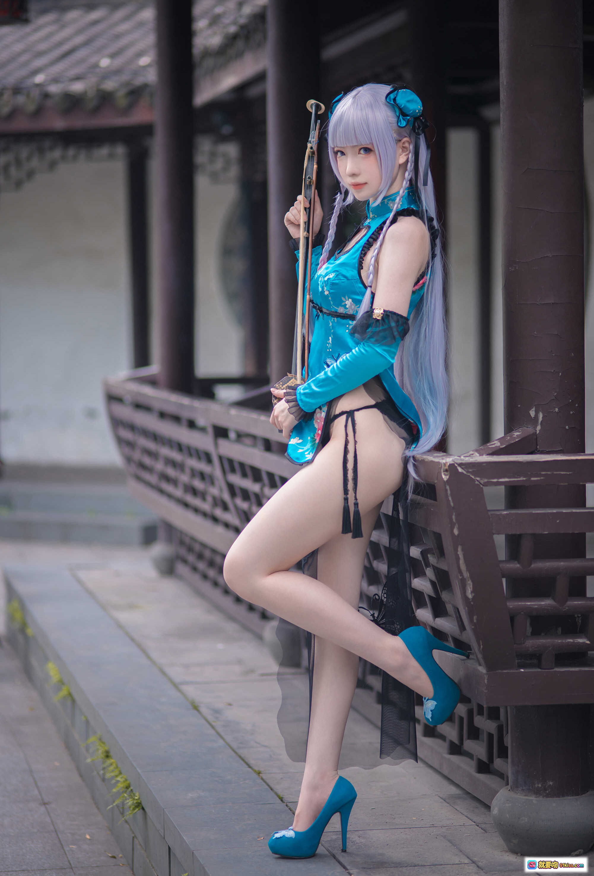 图片[3] - NO.007 妖少you1-黛玉 cosplay 蓝发双马尾 旗袍蕾丝黑丝 高跟鞋 古风庭院写真 精致妆容 二次元美少女 - 就要吻