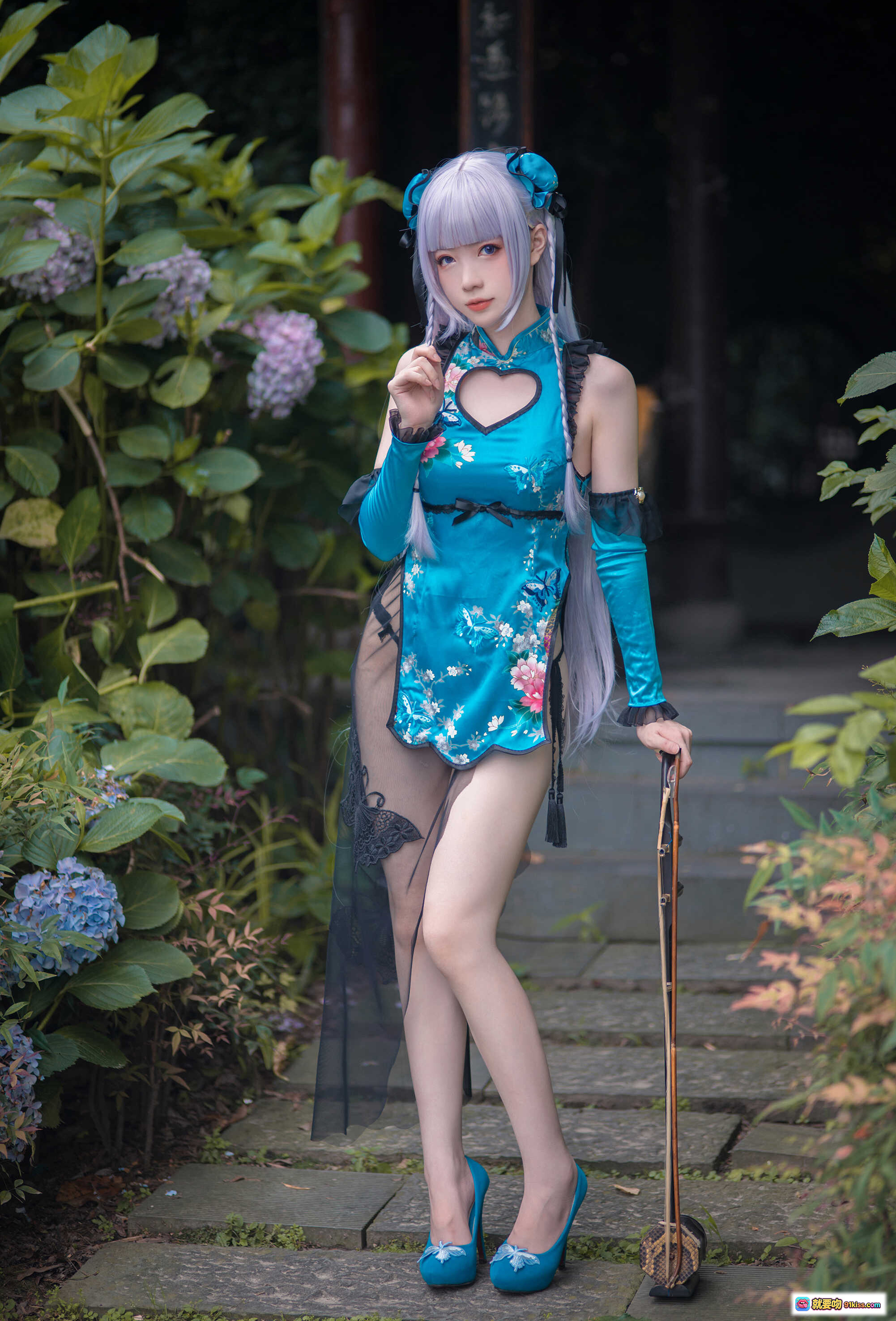 图片[6] - NO.007 妖少you1-黛玉 cosplay 蓝发双马尾 旗袍蕾丝黑丝 高跟鞋 古风庭院写真 精致妆容 二次元美少女 - 就要吻