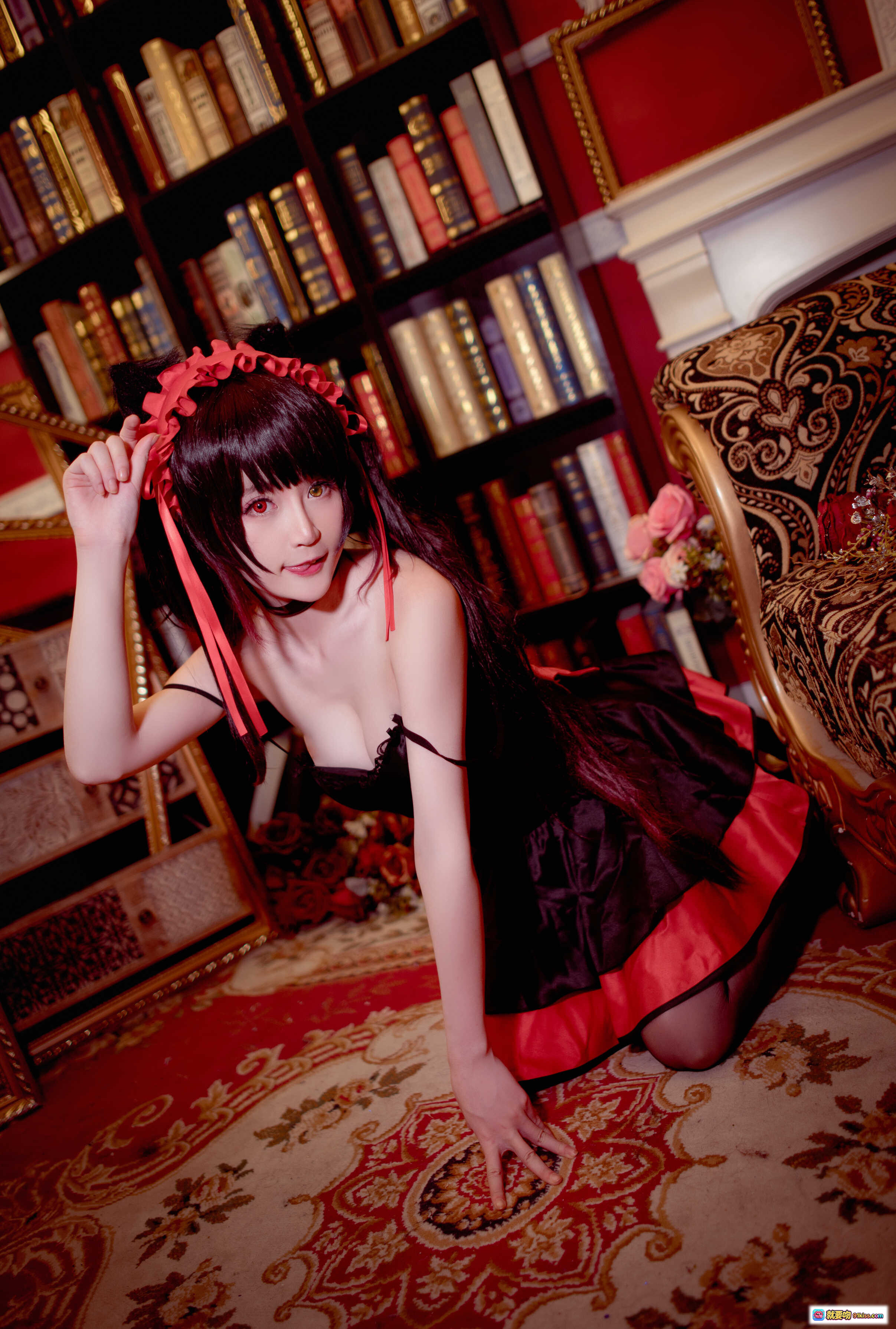图片[3] - 时崎狂三cosplay黑裙红边造型 金鱼yui NO.012 书房玫瑰地毯写真 11P高清图集 - 就要吻