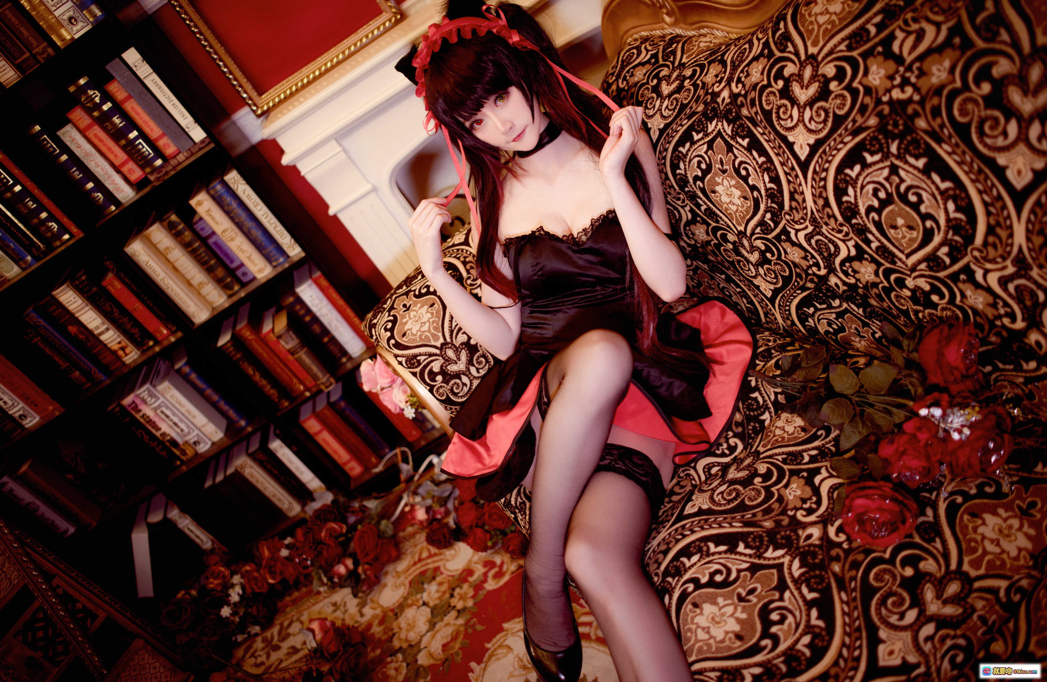 图片[8] - 时崎狂三cosplay黑裙红边造型 金鱼yui NO.012 书房玫瑰地毯写真 11P高清图集 - 就要吻