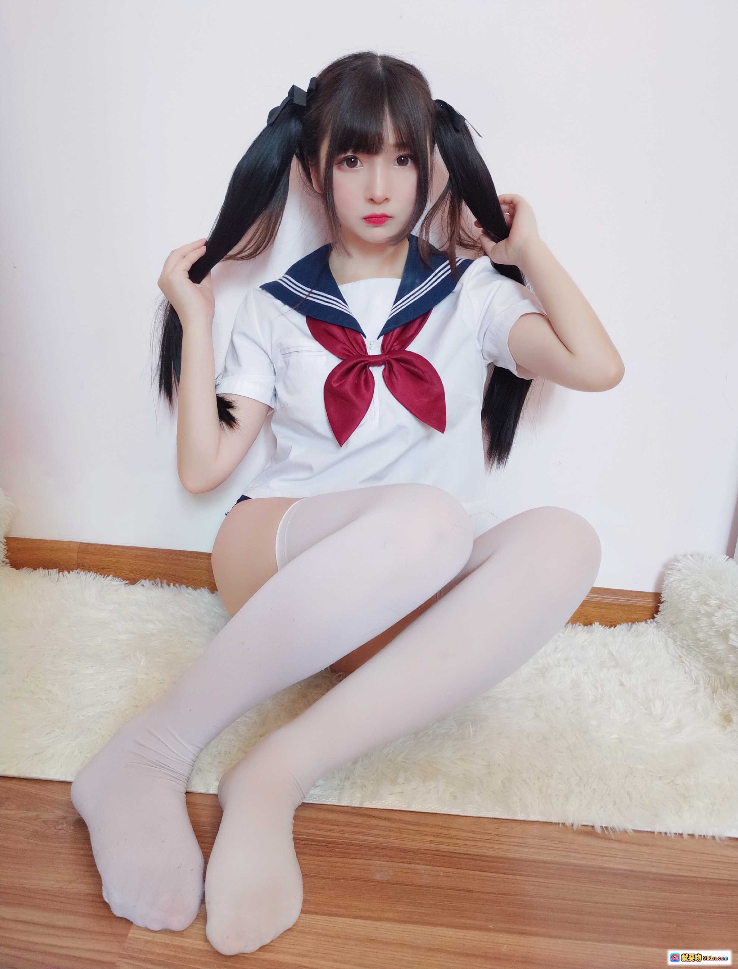 古川NO.024水手服死库水写真 甜美双马尾白丝美腿少女坐姿高清图集 - 就要吻