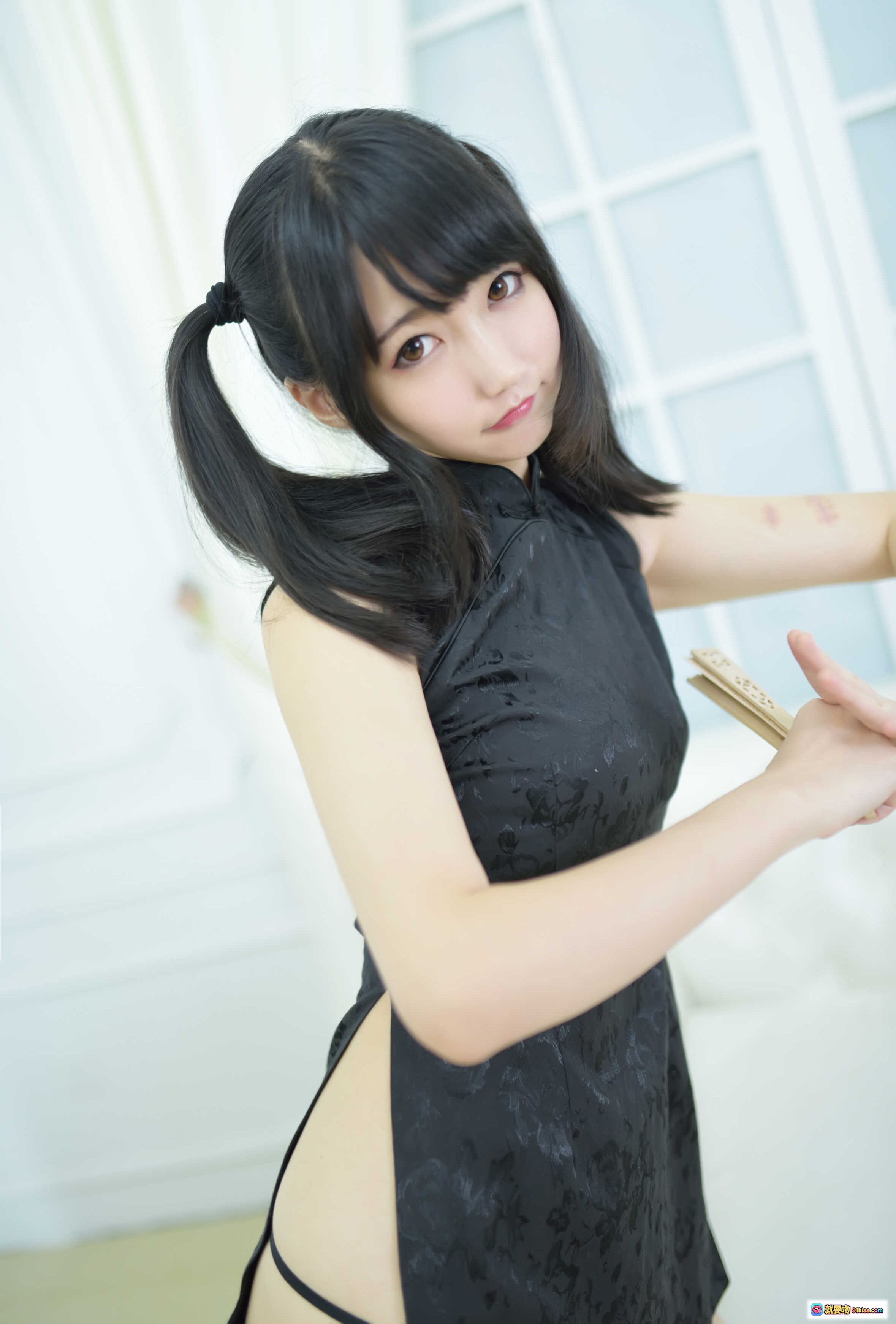 图片[6] - Nagesa魔物喵 VOL.B 旗袍少女写真 18P 120MB 黑色蕾丝旗袍 高开叉设计 黑丝美腿 性感优雅室内私房照 - 就要吻