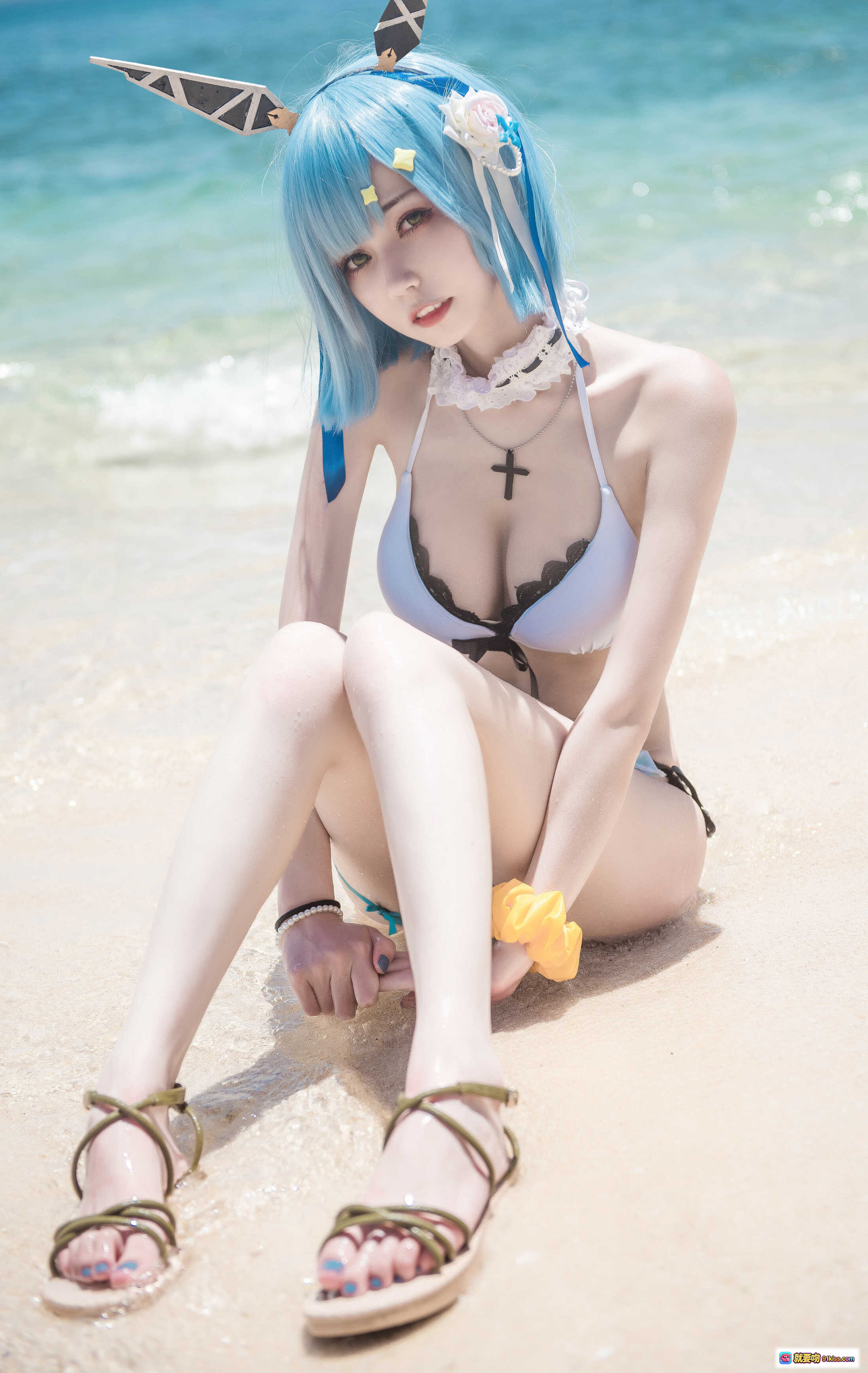 图片[10] - 加斯科涅cosplay海滩写真 | 蓝发兔耳少女 | 白色比基尼泳装 | 甜美性感造型 | 海景背景高清图集 - 就要吻