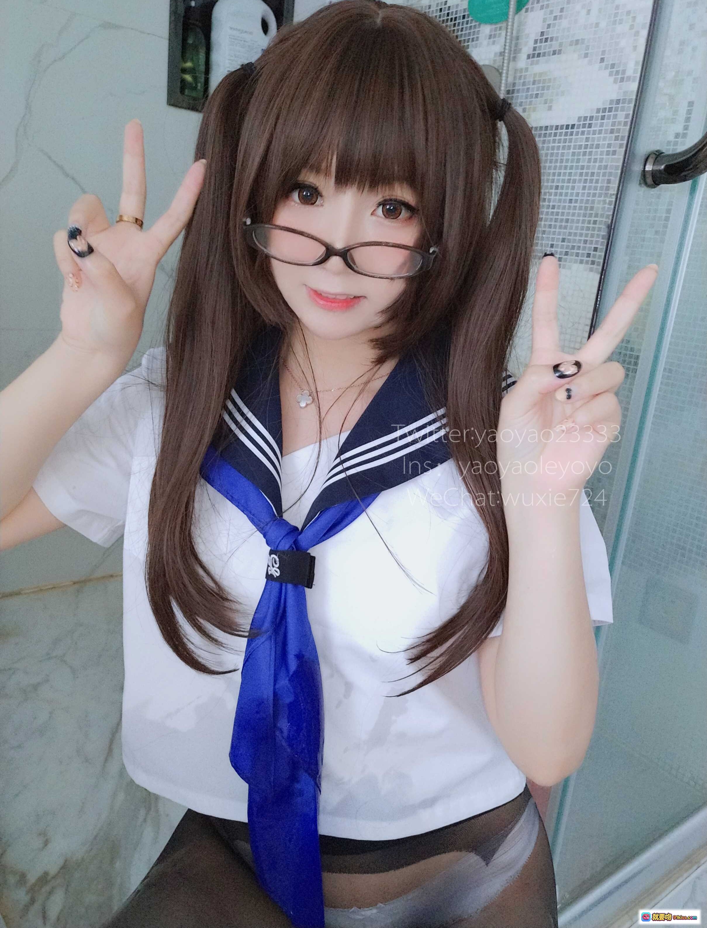 图片[10] - 摇摇乐yoyo NO.002 蓝色JK制服黑丝美臀浴缸写真 38P高清图集 - 就要吻