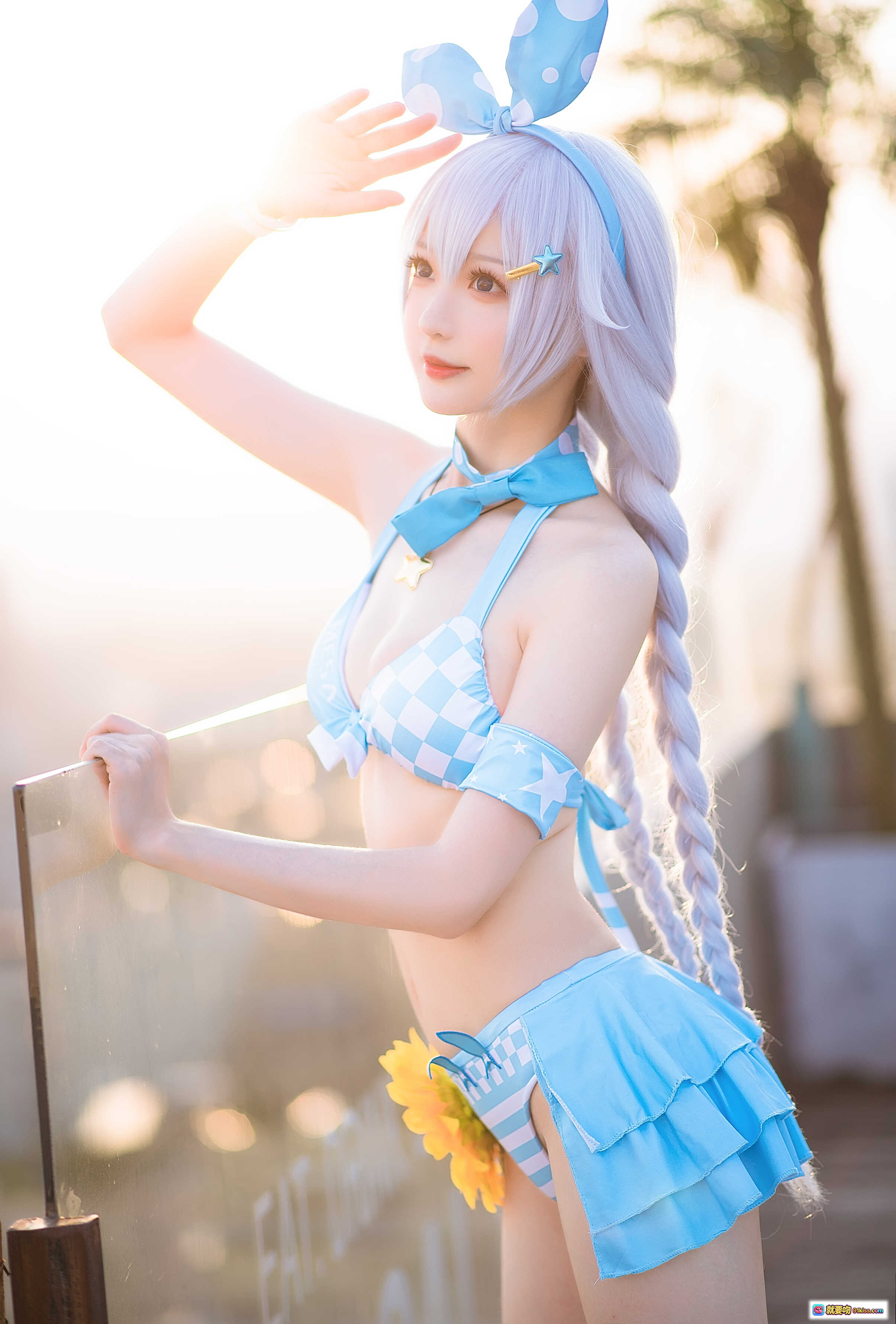 南宫NO.011琪亚娜泳装cosplay 蓝白格纹兔耳少女 水手风比基尼 夏日阳光写真 甜美双马尾造型 - 就要吻