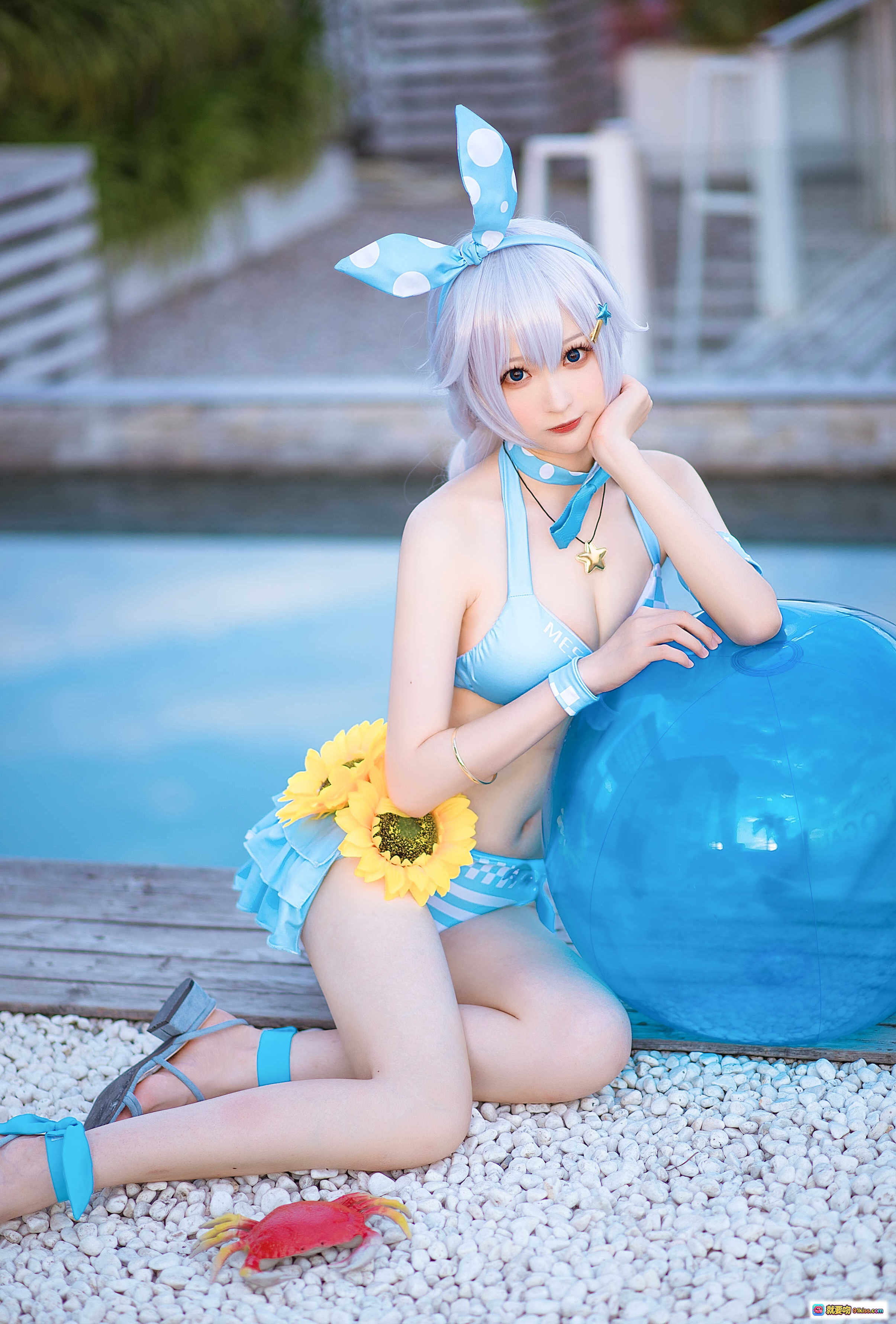 图片[2] - 南宫NO.011琪亚娜泳装cosplay 蓝白格纹兔耳少女 水手风比基尼 夏日阳光写真 甜美双马尾造型 - 就要吻