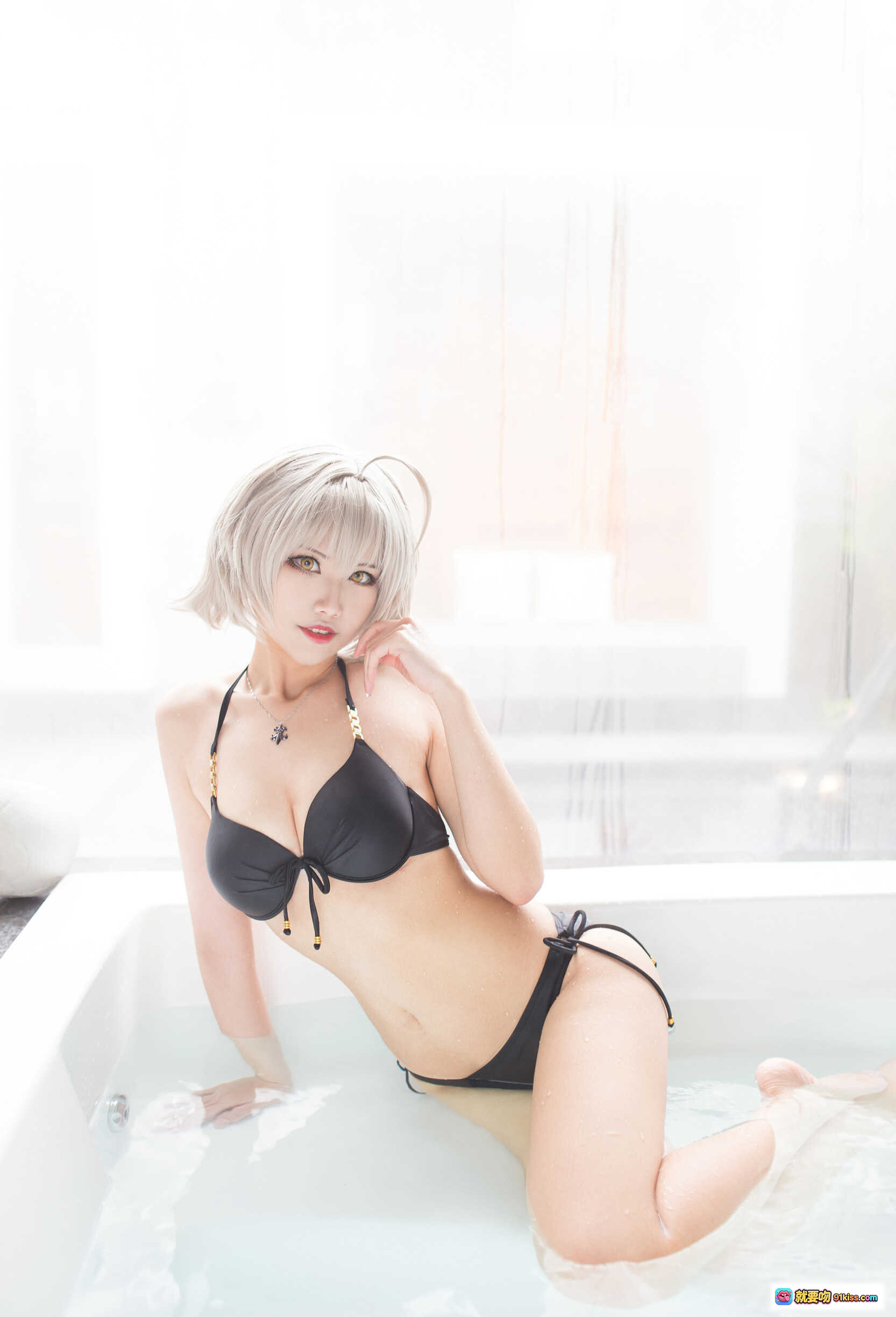 图片[8] - KaYa萱 NO.010 黑贞黑呆毛泳装Cosplay 亚缇双人浴缸写真 32P高清美图 黑皮衣红内搭比基尼性感诱惑 - 就要吻