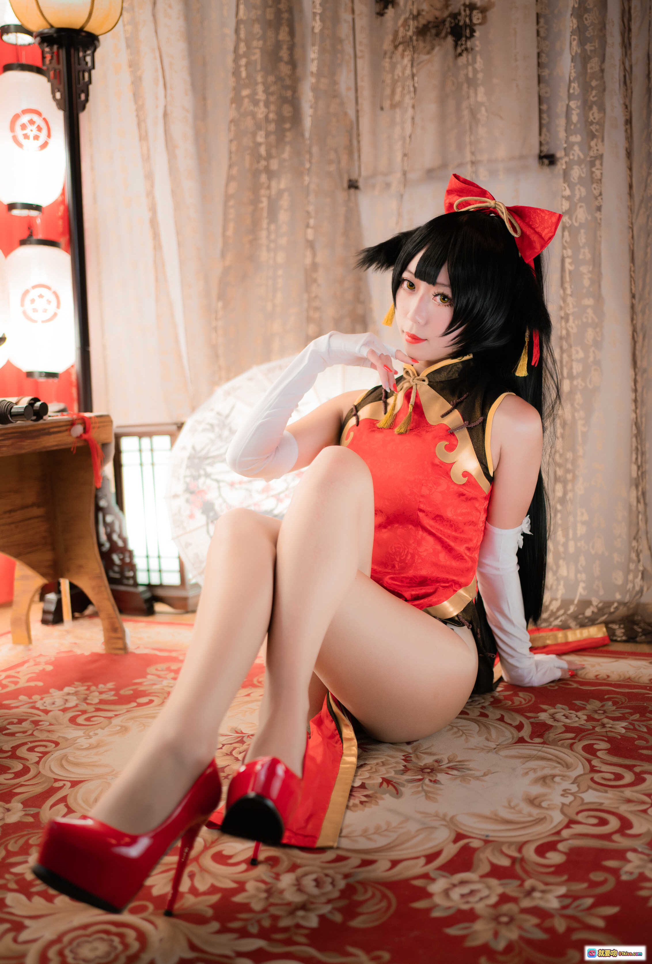 图片[6] - Money冷冷 NO.001 高雄旗袍Cosplay 红色蝴蝶结黑发少女 日式和风场景 旗袍美腿高跟鞋写真 41P高清图集 - 就要吻