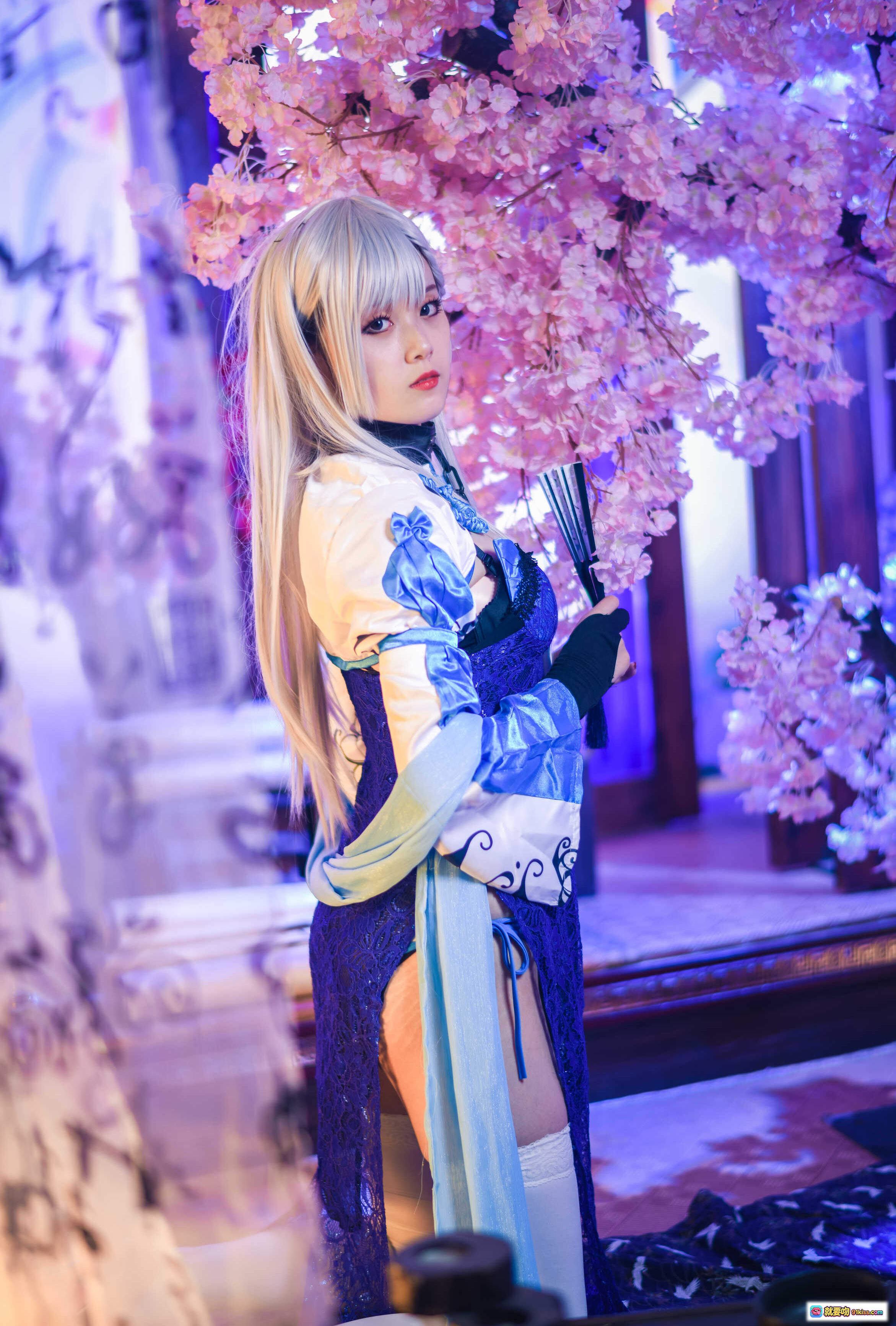 图片[7] - 秋楚楚贝法不知火Cosplay写真｜蓝白蕾丝旗袍+白丝美腿+日式和风场景｜34P高清图集 - 就要吻