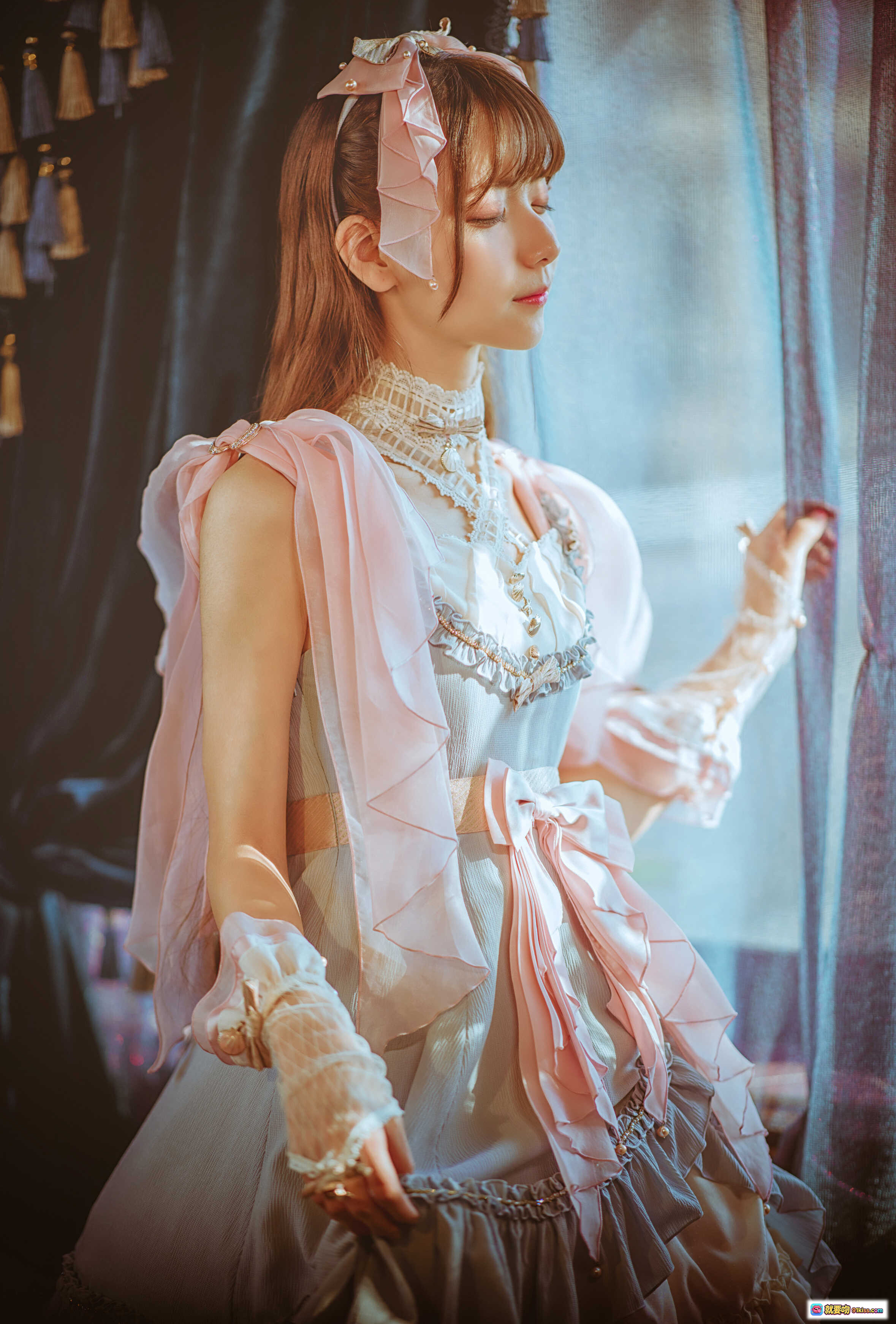 图片[3] - 陆卿卿NO.001 Lo娘写真｜粉色洛丽塔洋装+蕾丝头饰+复古宫廷风+手持花束+精致妆容+14P高清图集 - 就要吻