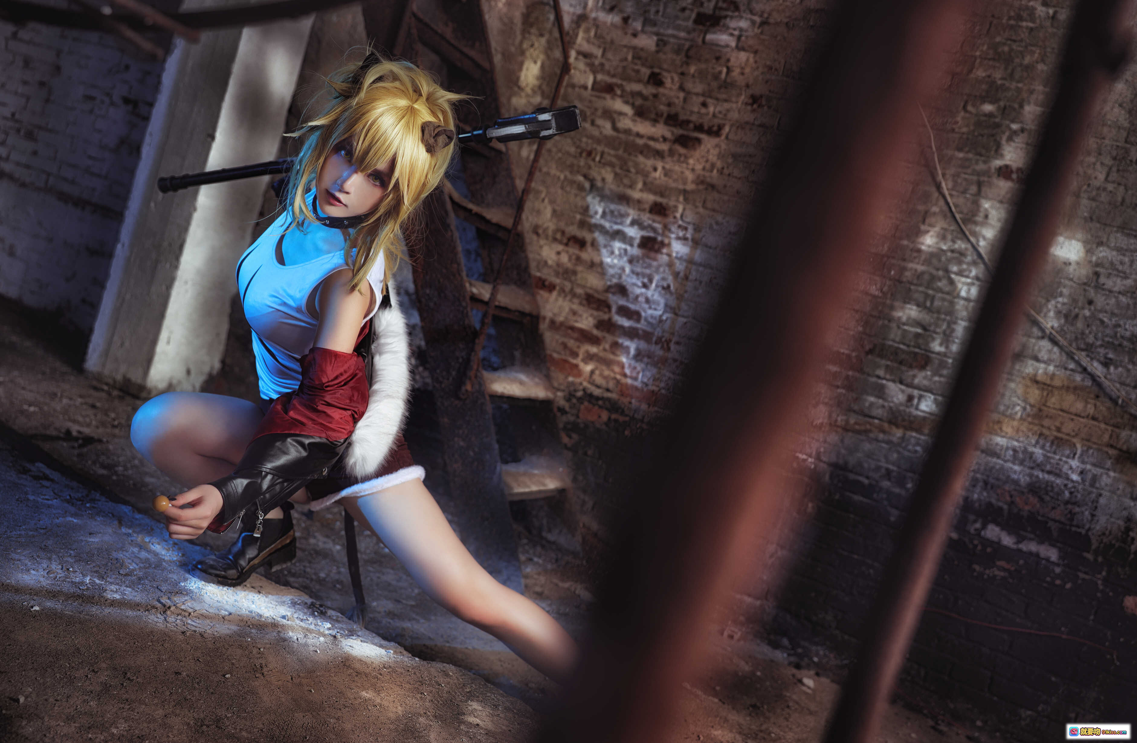 图片[2] - yui金鱼 NO.016 推进之王 Cosplay 精美写真 11P 233MB 工业风废墟场景 金发少女 机甲元素 暗黑系穿搭 高清壁纸级摄影 - 就要吻