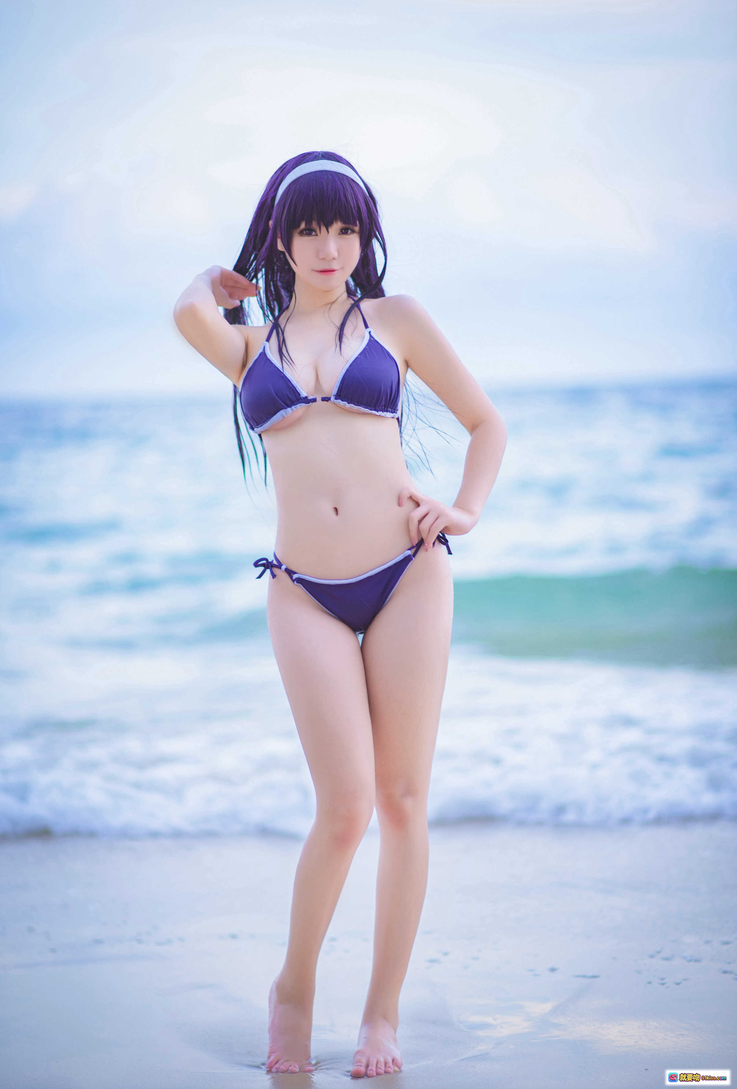 图片[2] - B站萌妹子白金saki海边泳装写真 27P高清条纹比基尼沙滩坐姿美拍 - 就要吻