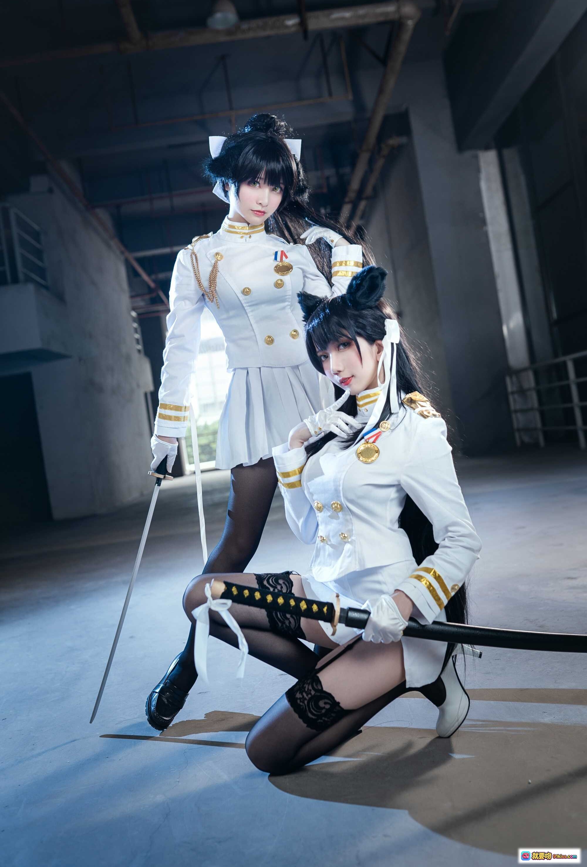 图片[10] - 迷失人形NO.006犬Cosplay写真｜白制服猫耳少女持刀剑黑丝蕾丝袜室内拍摄 - 就要吻