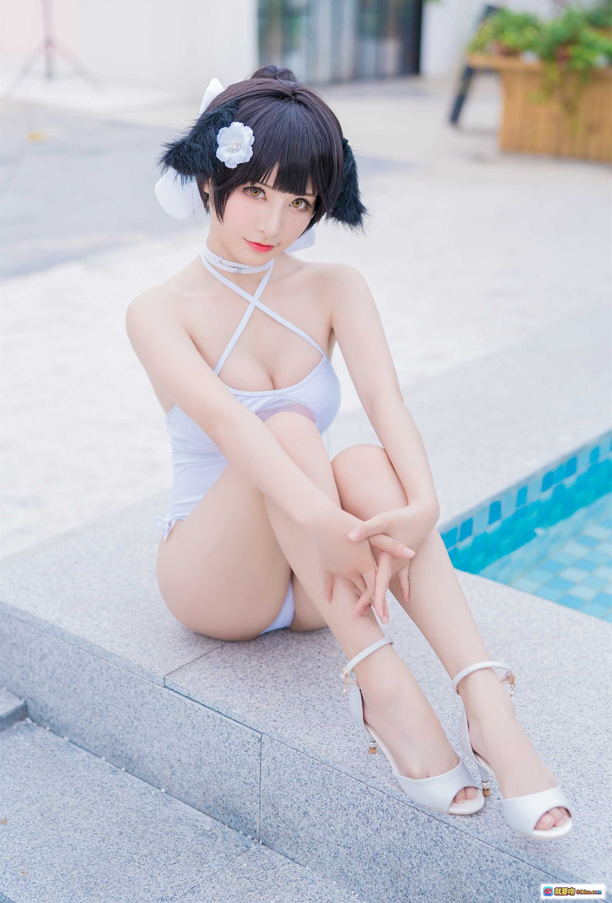 图片[2] - 迷失人形NO.006犬Cosplay写真｜白制服猫耳少女持刀剑黑丝蕾丝袜室内拍摄 - 就要吻