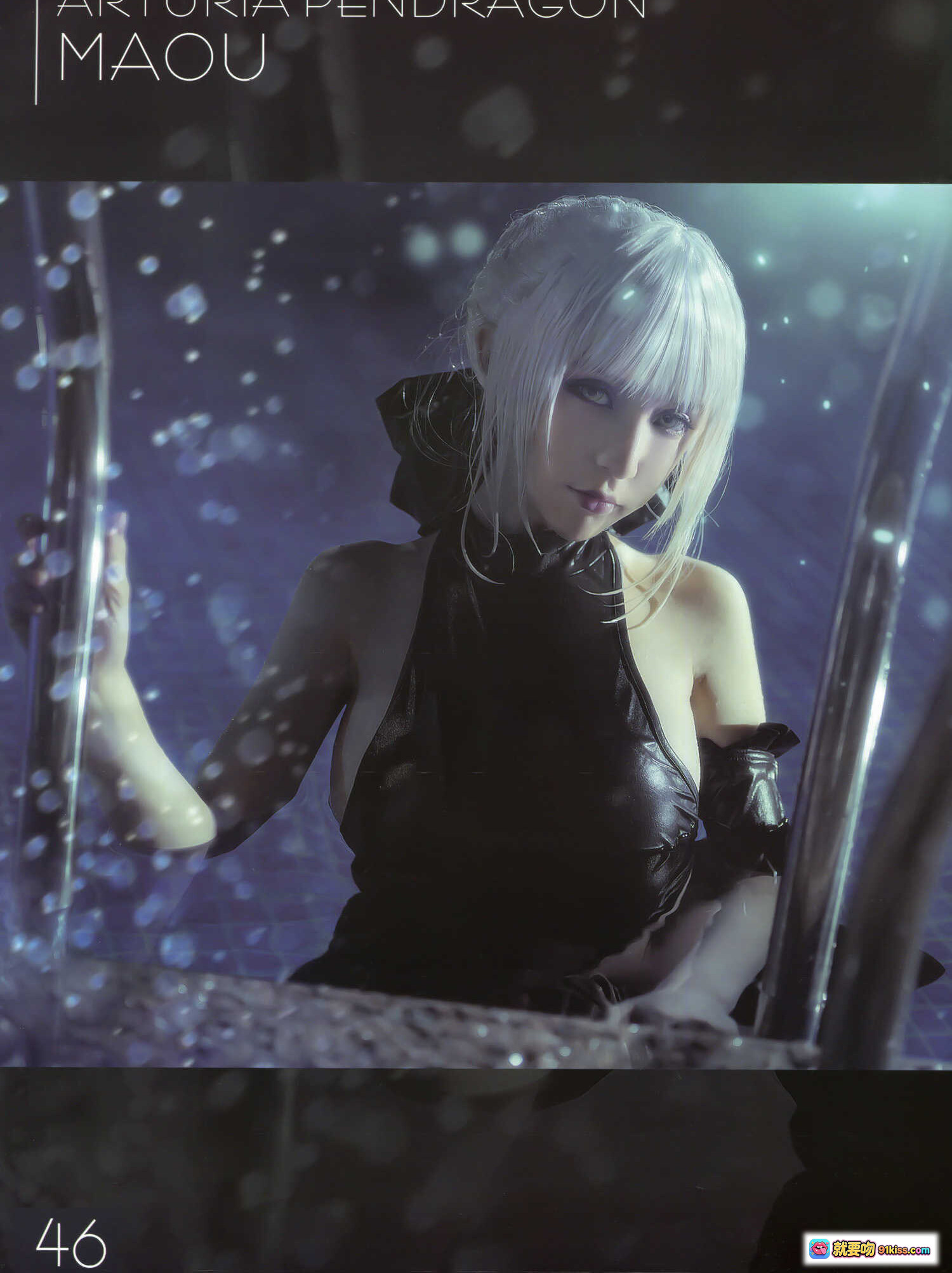 图片[10] - 阿尔托利亚·潘德拉贡泳装版Cosplay写真 | Fate/Grand Order角色扮演 | 海边水下拍摄 | 金发黑衣造型 | 19P高清图集 - 就要吻