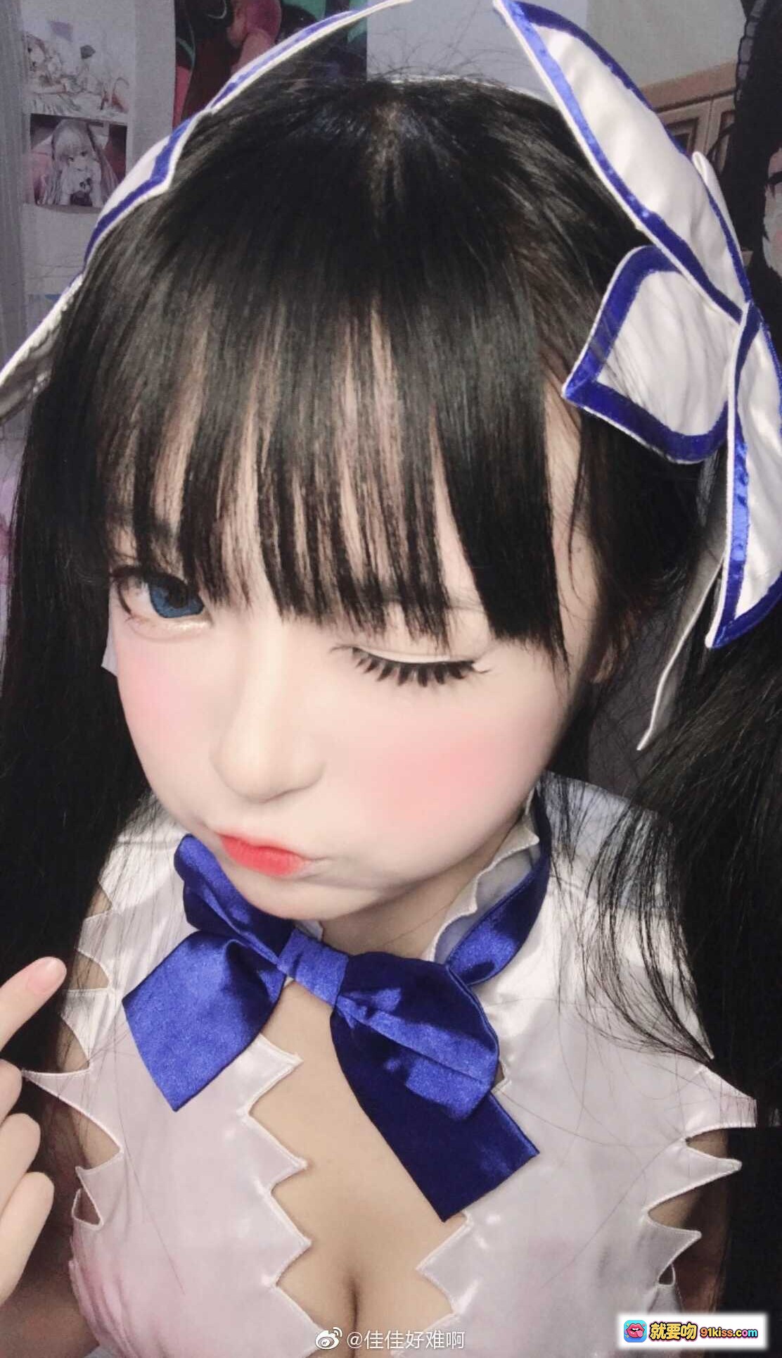 图片[5] - 佳佳好难啊VOL.32 赫斯缇雅cosplay 地下城寻求邂逅是否搞错了什么 白蓝女仆装 萌系妆容 二次元角色扮演 精致还原 - 就要吻