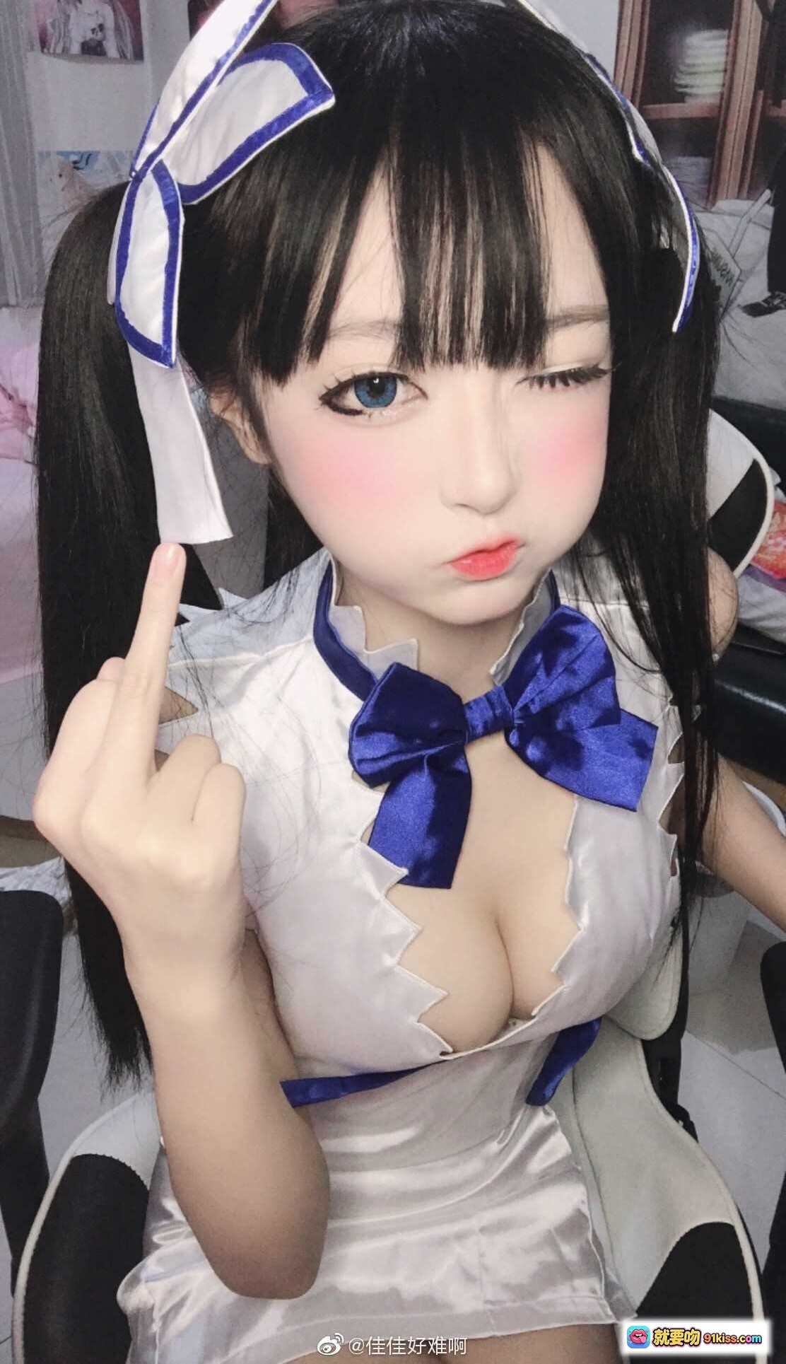 图片[6] - 佳佳好难啊VOL.32 赫斯缇雅cosplay 地下城寻求邂逅是否搞错了什么 白蓝女仆装 萌系妆容 二次元角色扮演 精致还原 - 就要吻